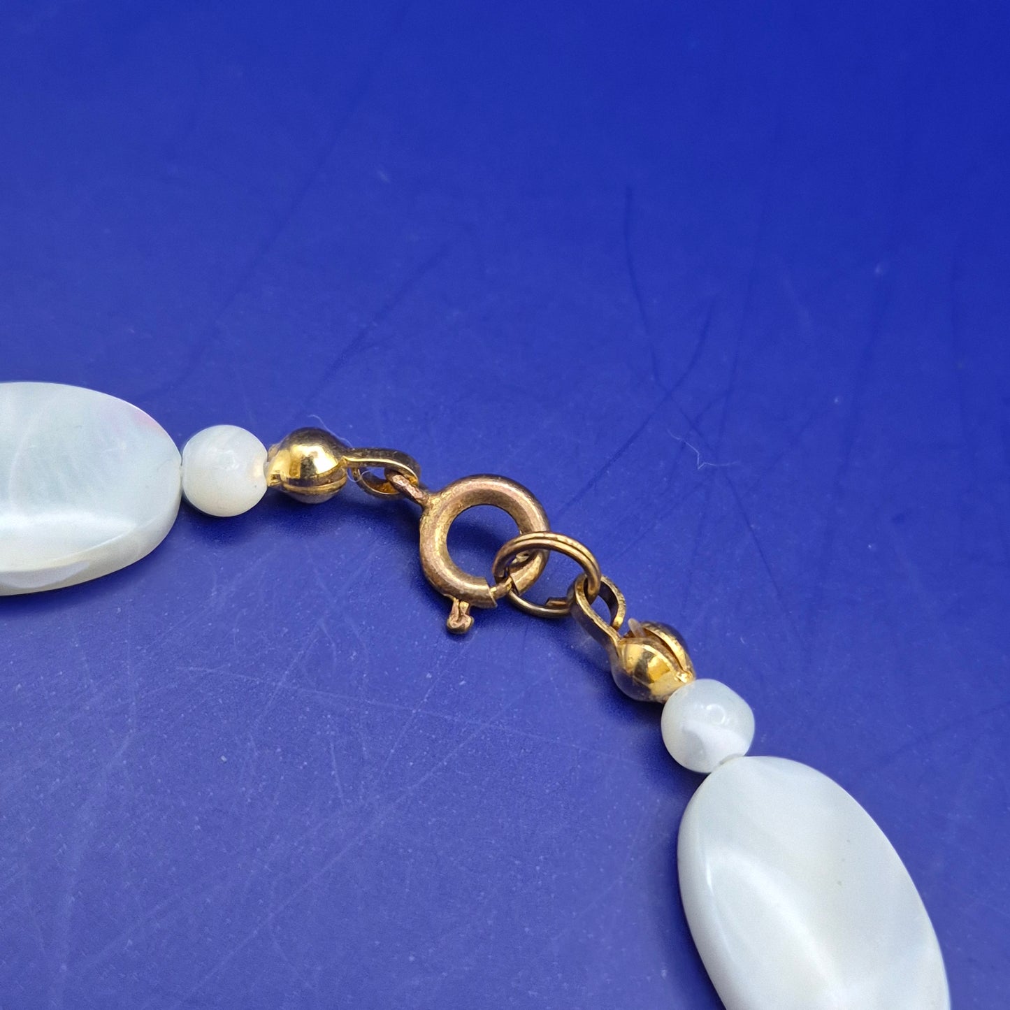Edle Perlmutt Damen Kette – Elegantes Perlmutt-Design mit Glanz