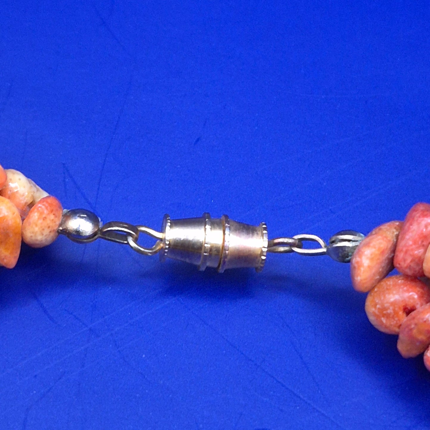 Vintage Naturstein Splitter Kette Orange Rot – Gedrehtes Design