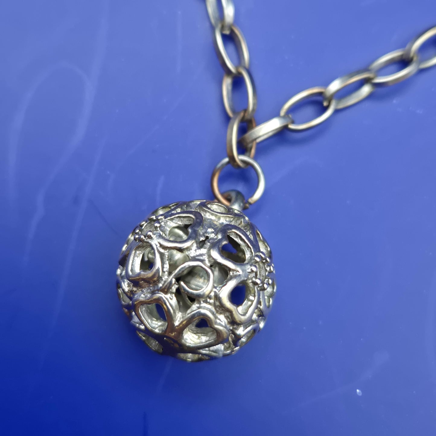 Vintage Kette mit filigranem Kugel Anhänger