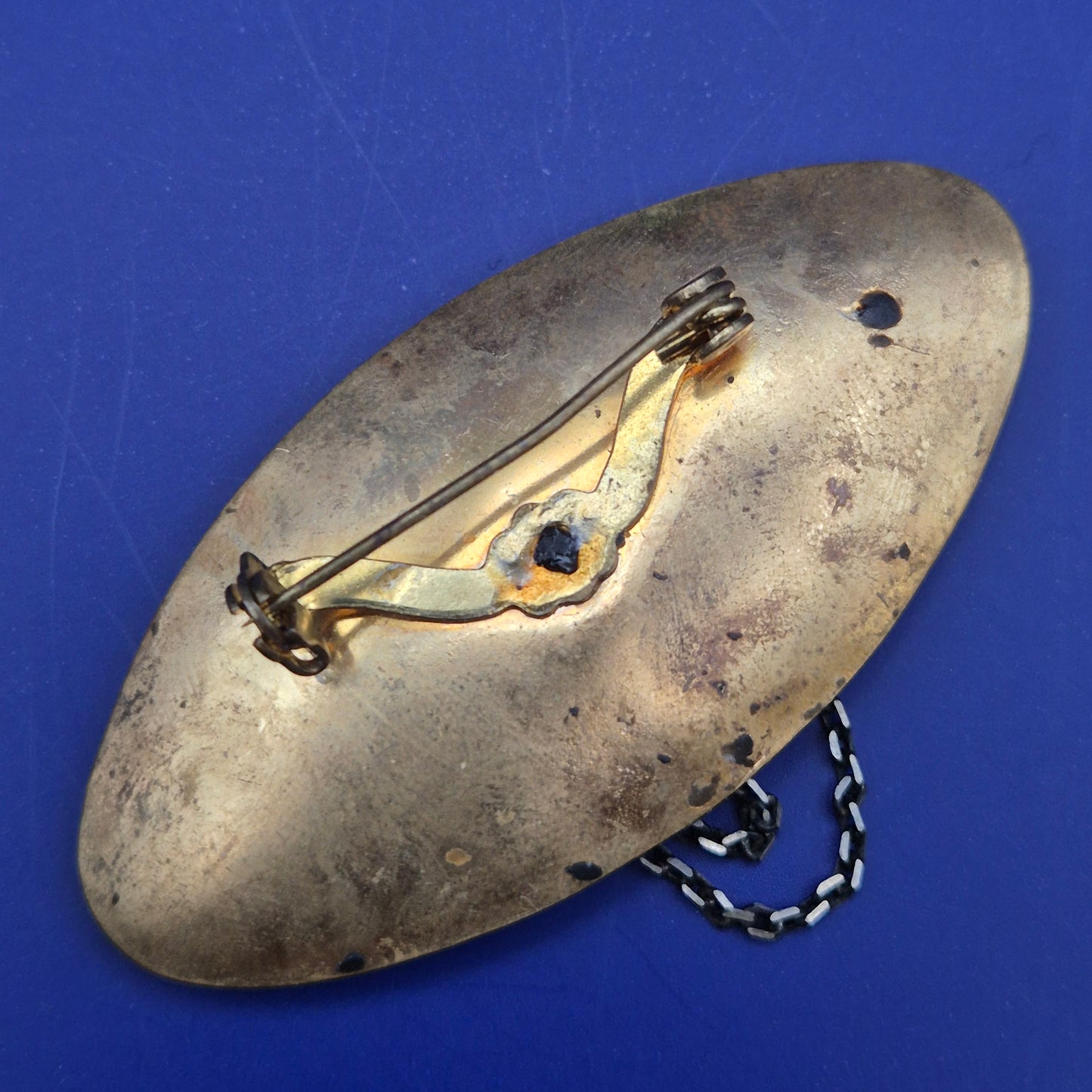 Vintage Brosche Musikmotiv mit Geige und Blatt Goldfarben