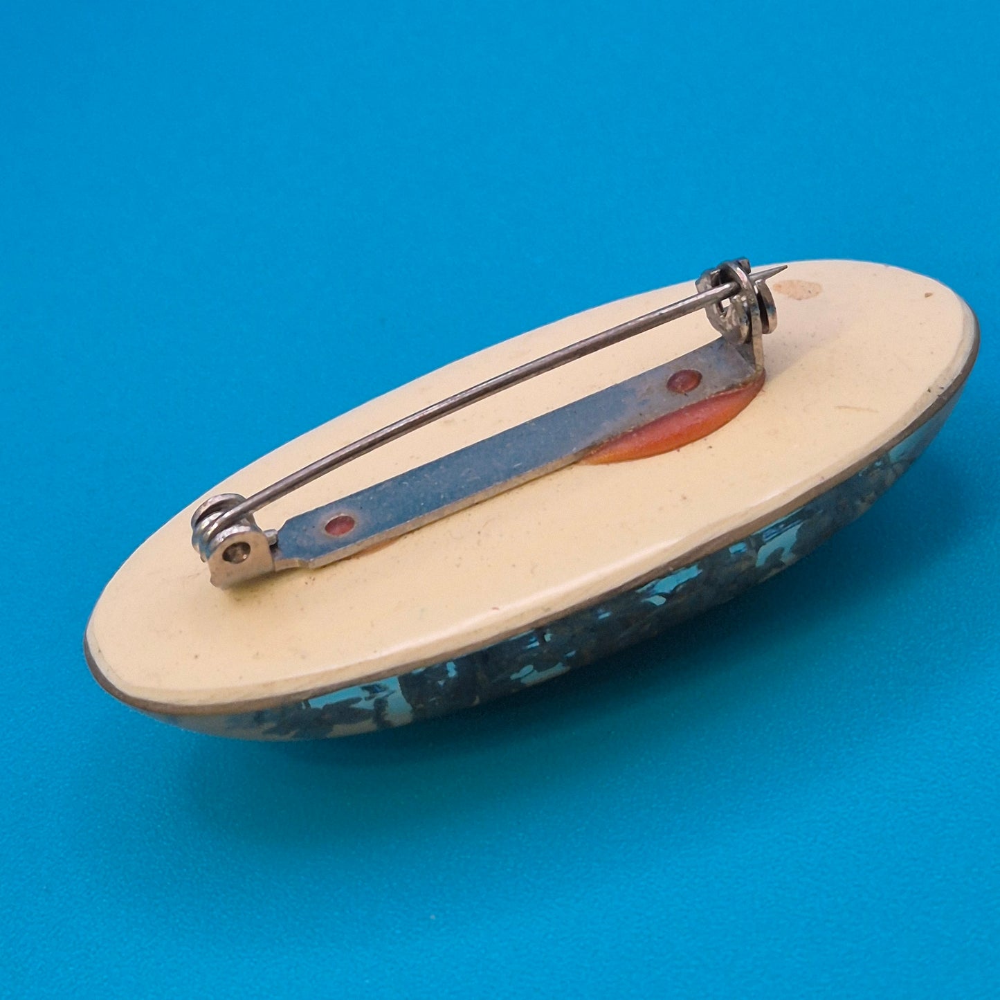 Vintage Brosche Bernsteinoptik mit gepressten Blumen Einschlüssen