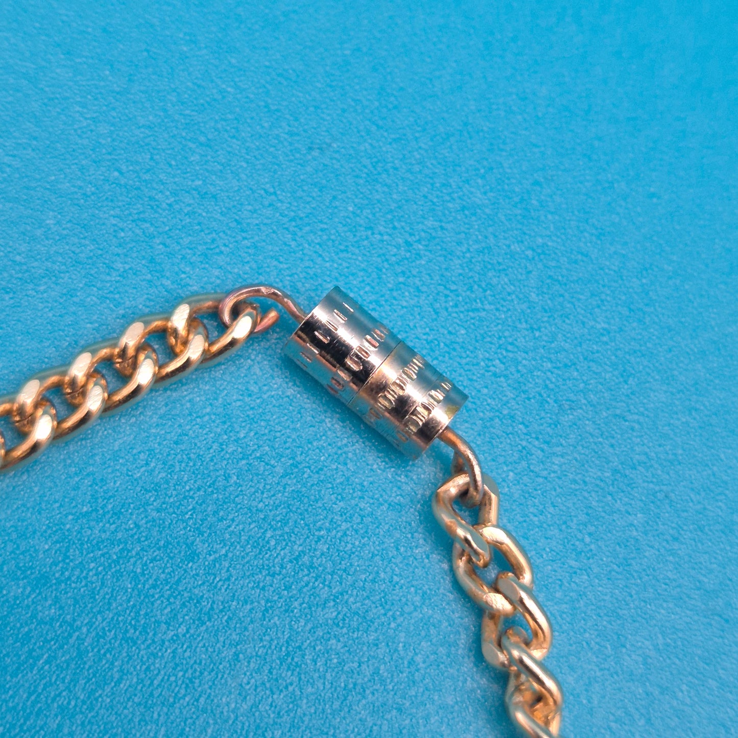 Boho Statement-Kette Halbmond mit Schmucksteinen und goldfarbener Kette