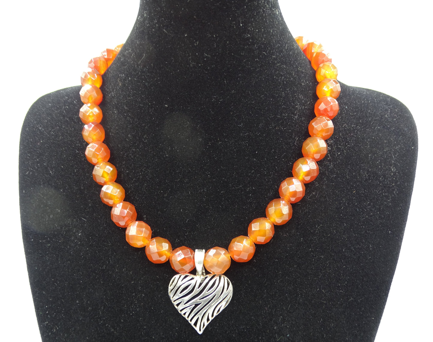 Römische Halskette aus Facettierten Karneolperlen