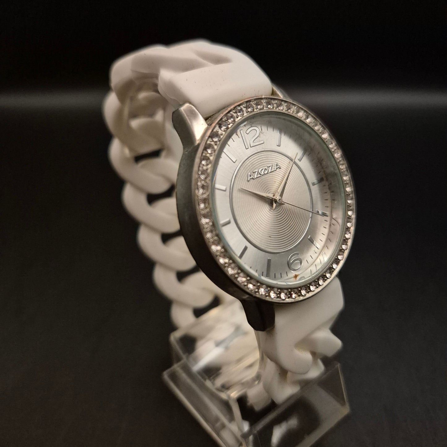 Elegante AZOZA Damenuhr: Strasslünette & weißes Silikonband - Bild 6