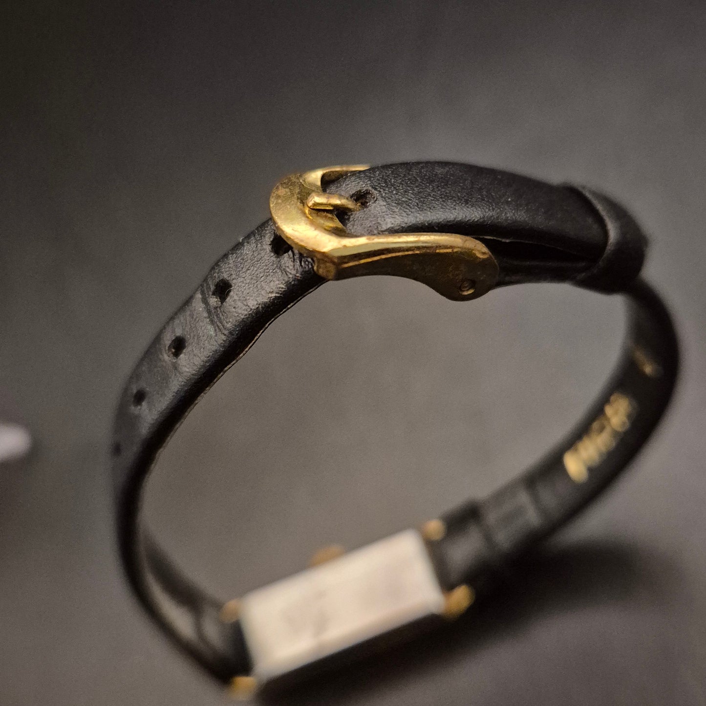 Vintage ZentRa Damenuhr, goldfarben, rechteckig - DEFEKT - Bild 8