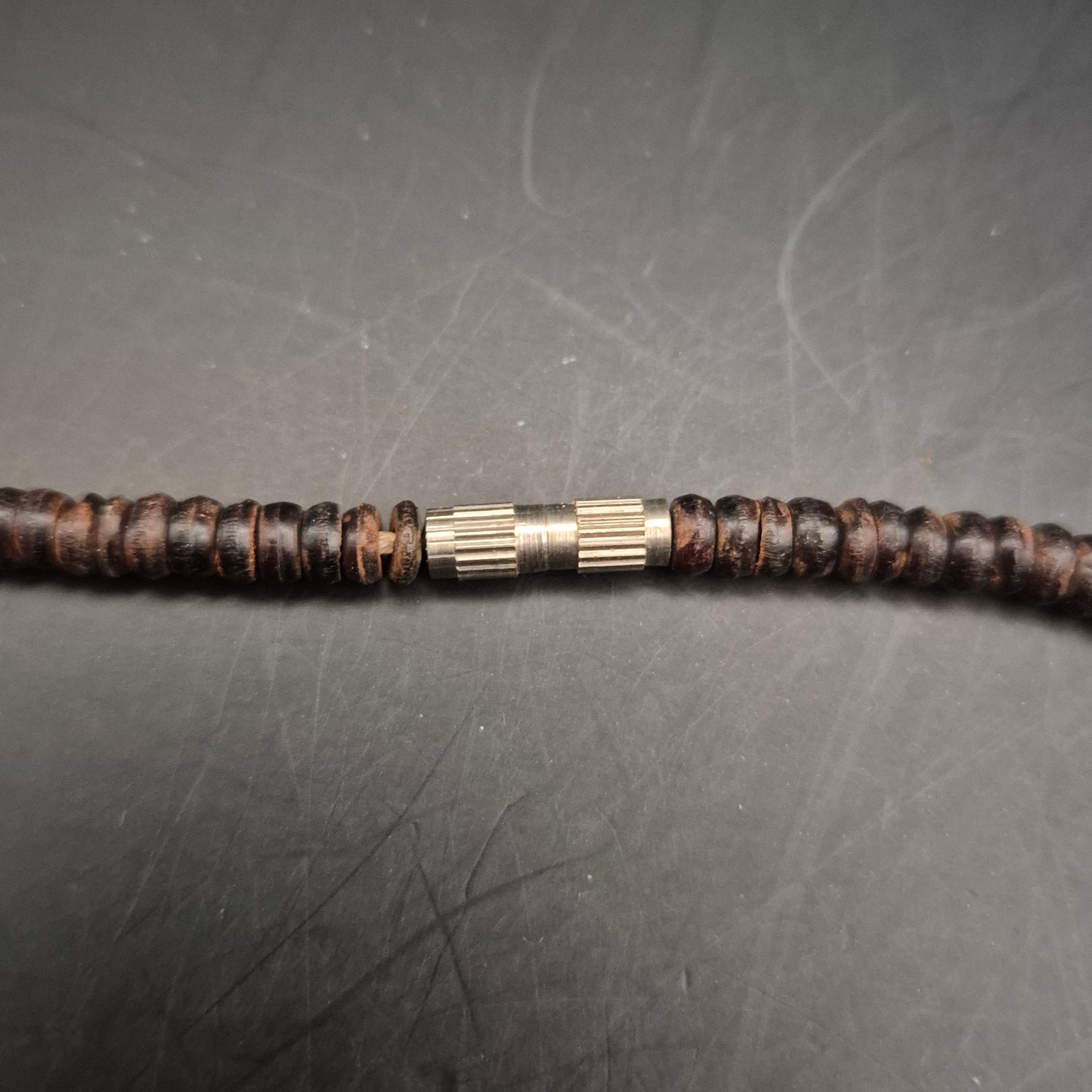 Vintage Halskette aus Holzscheiben und Metallelementen - Bild 7