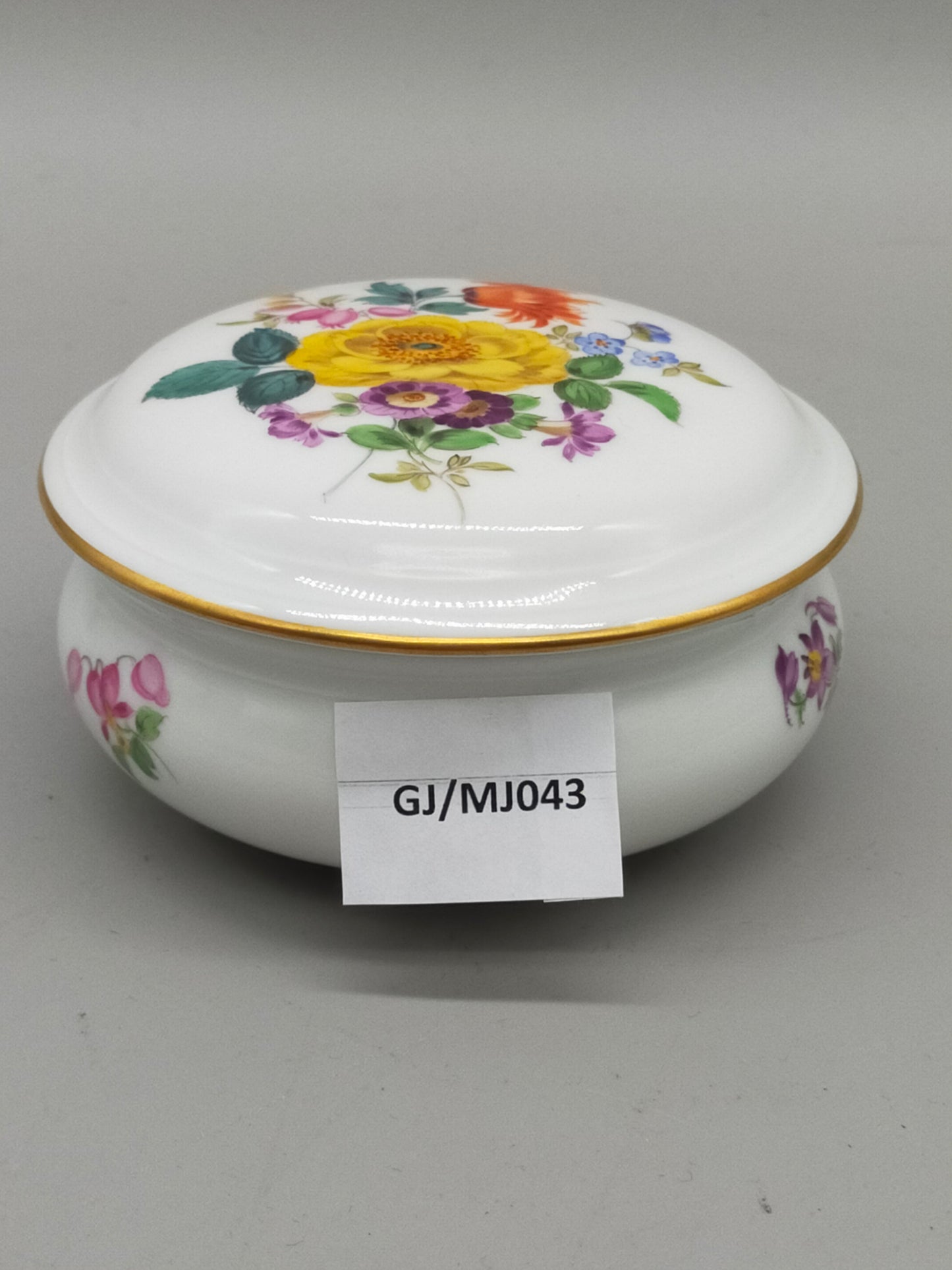 Meissen Porzellan Dose mit Deckel – Handbemalt & Goldfarberand