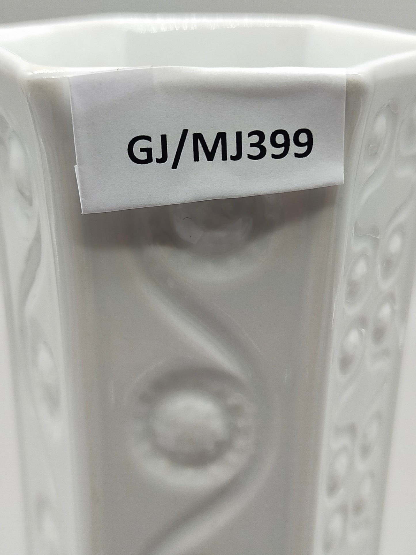 Schöne Schumann Arzberg Vase Weißes Relief