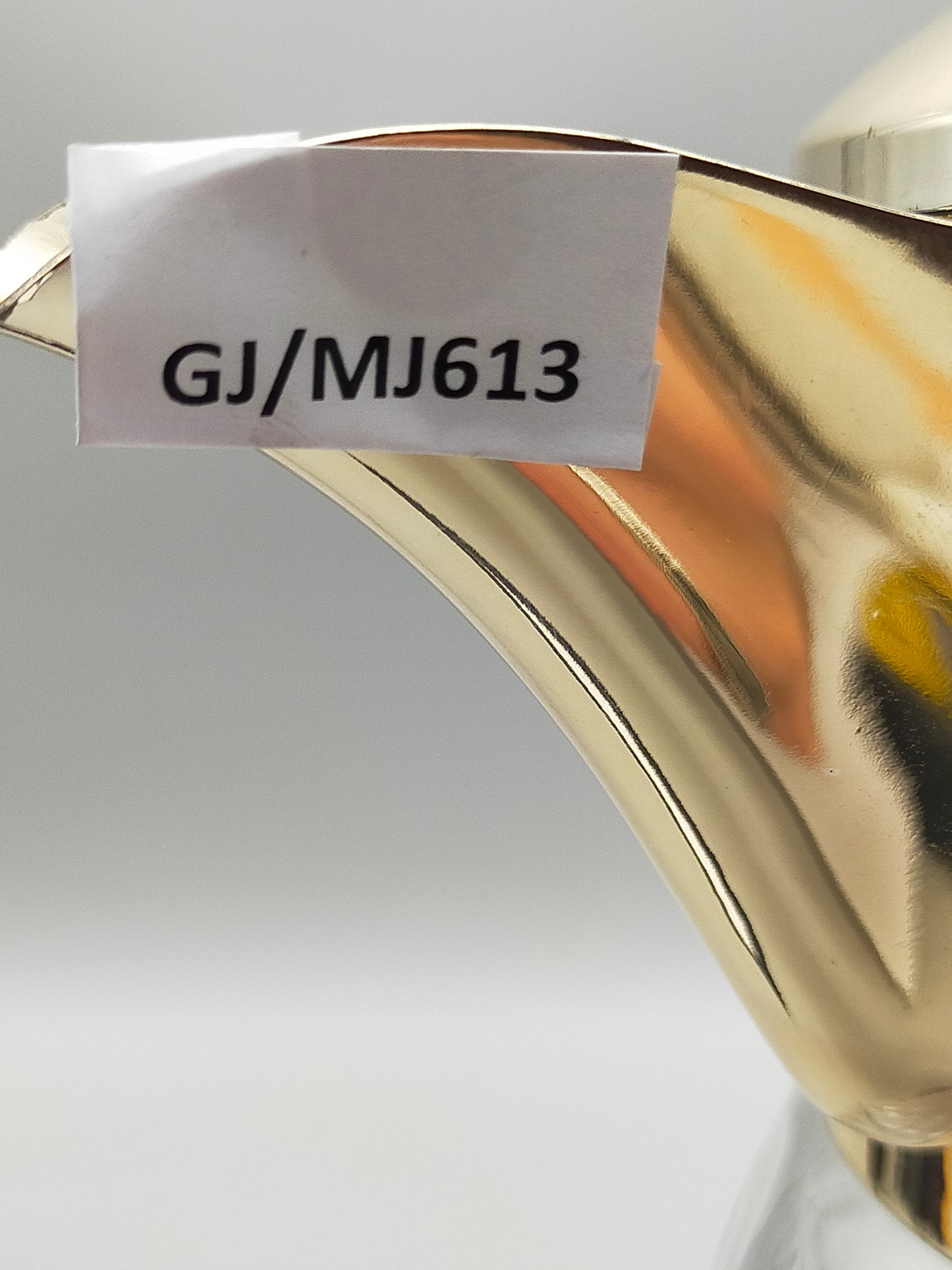 Eleganter Glaskrug Stilvoller Eiskrug mit Einsatz