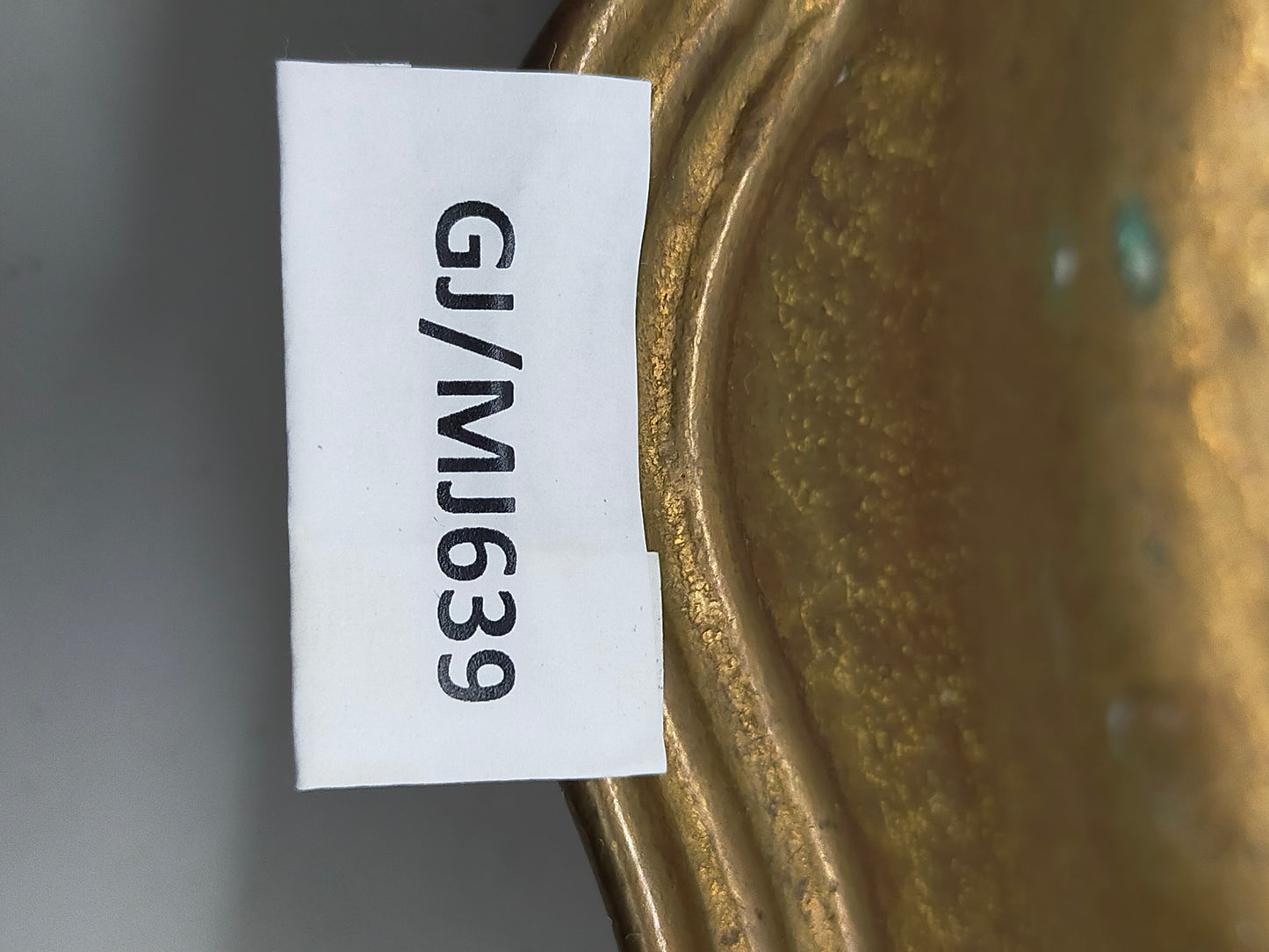 Antike Messing Schale mit geschwungenem Rand