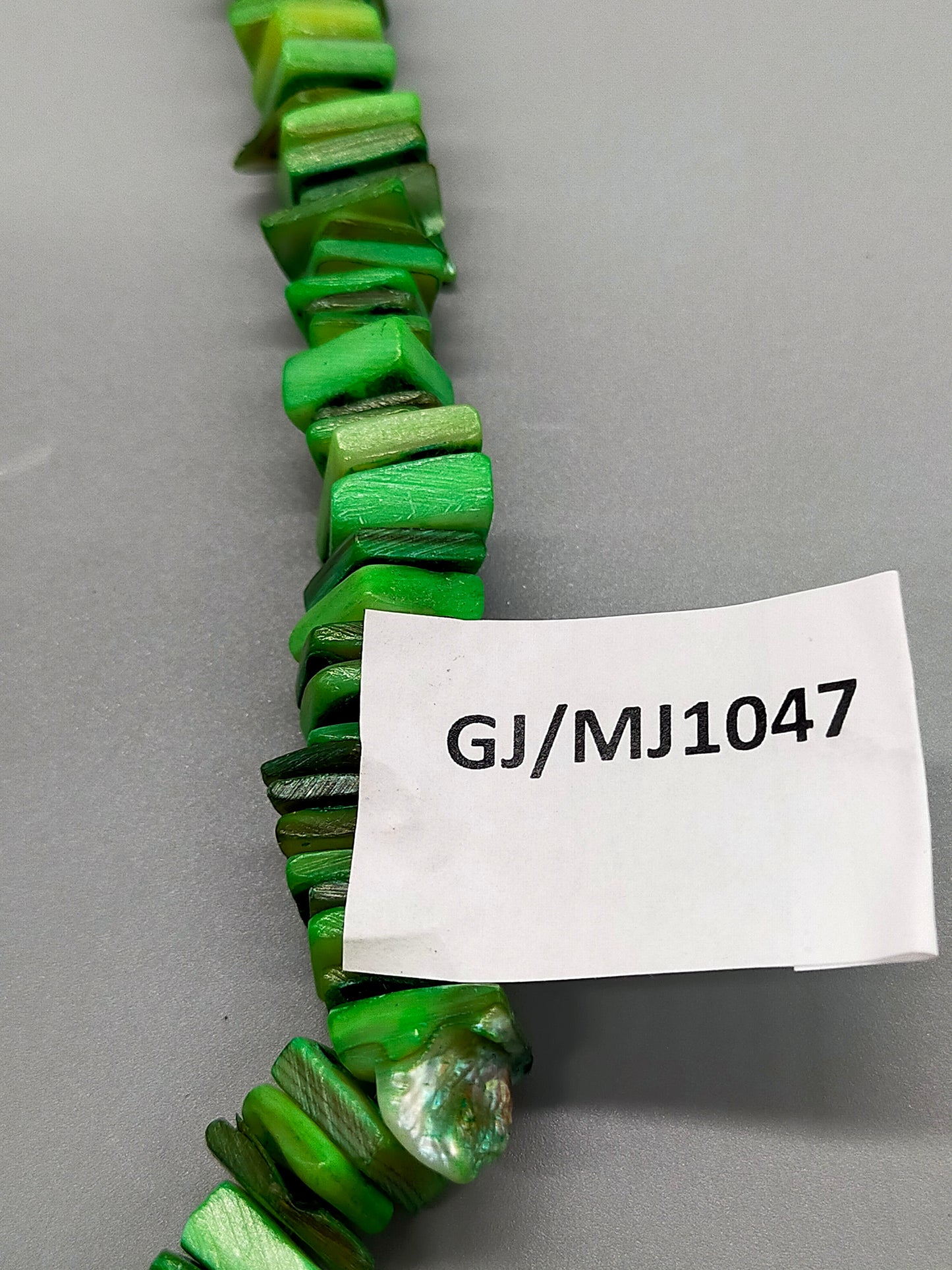 Auffällige Grüne Perlmutt Kette Modischer Muschelschmuck