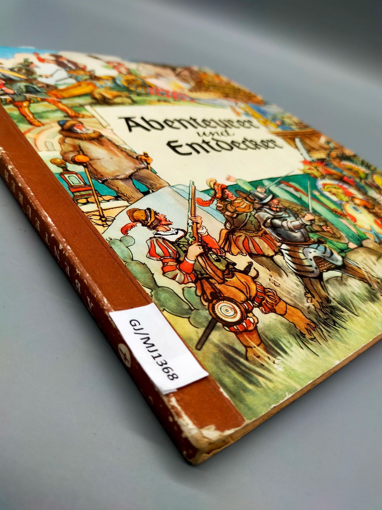 Abenteuer und Entdecker Antikes Bilderbuch mit Karten & Illustrationen