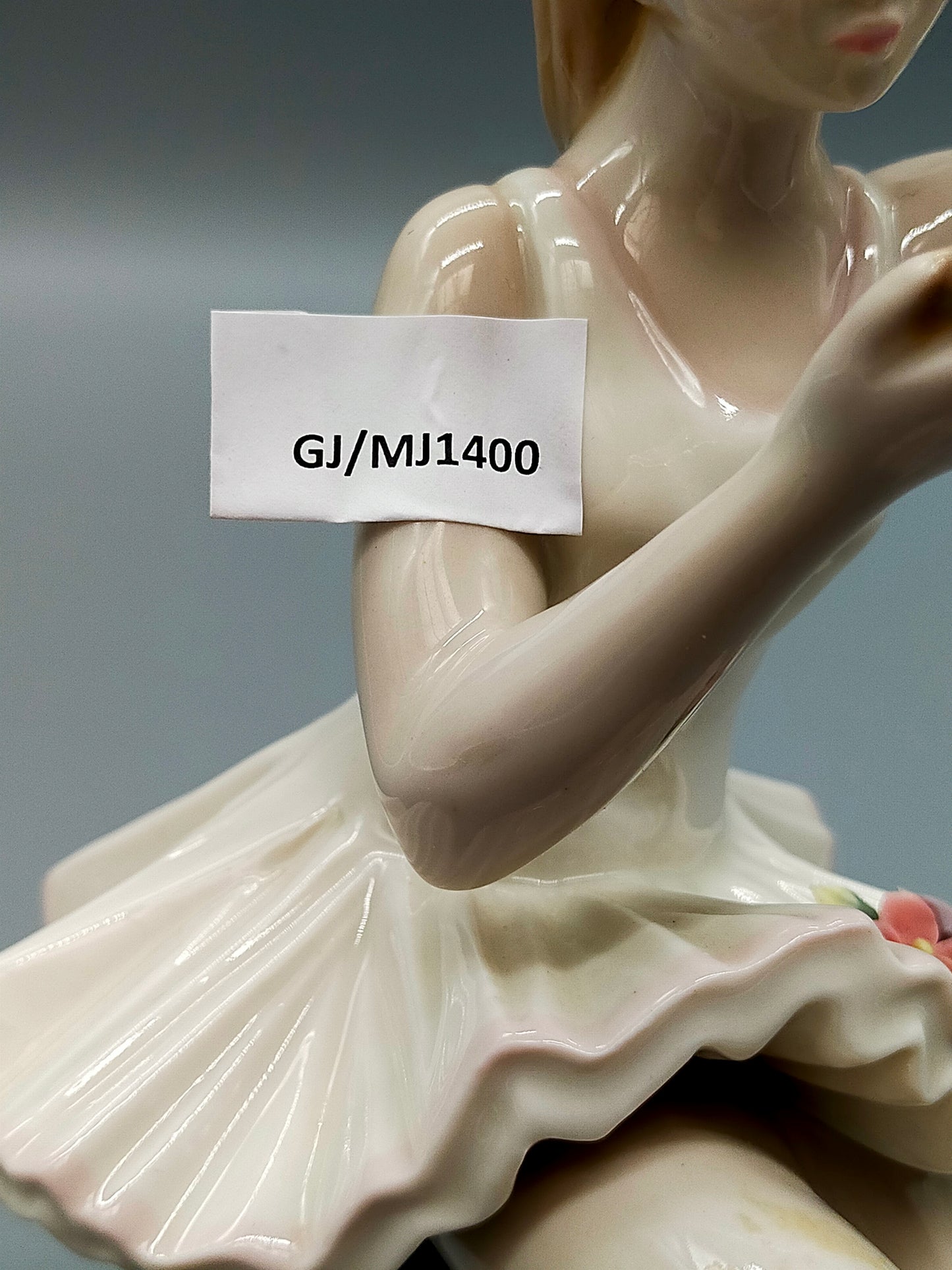 Spanische Mediflor Porzellan Figur Ballerina mit Spiegel Handarbeit