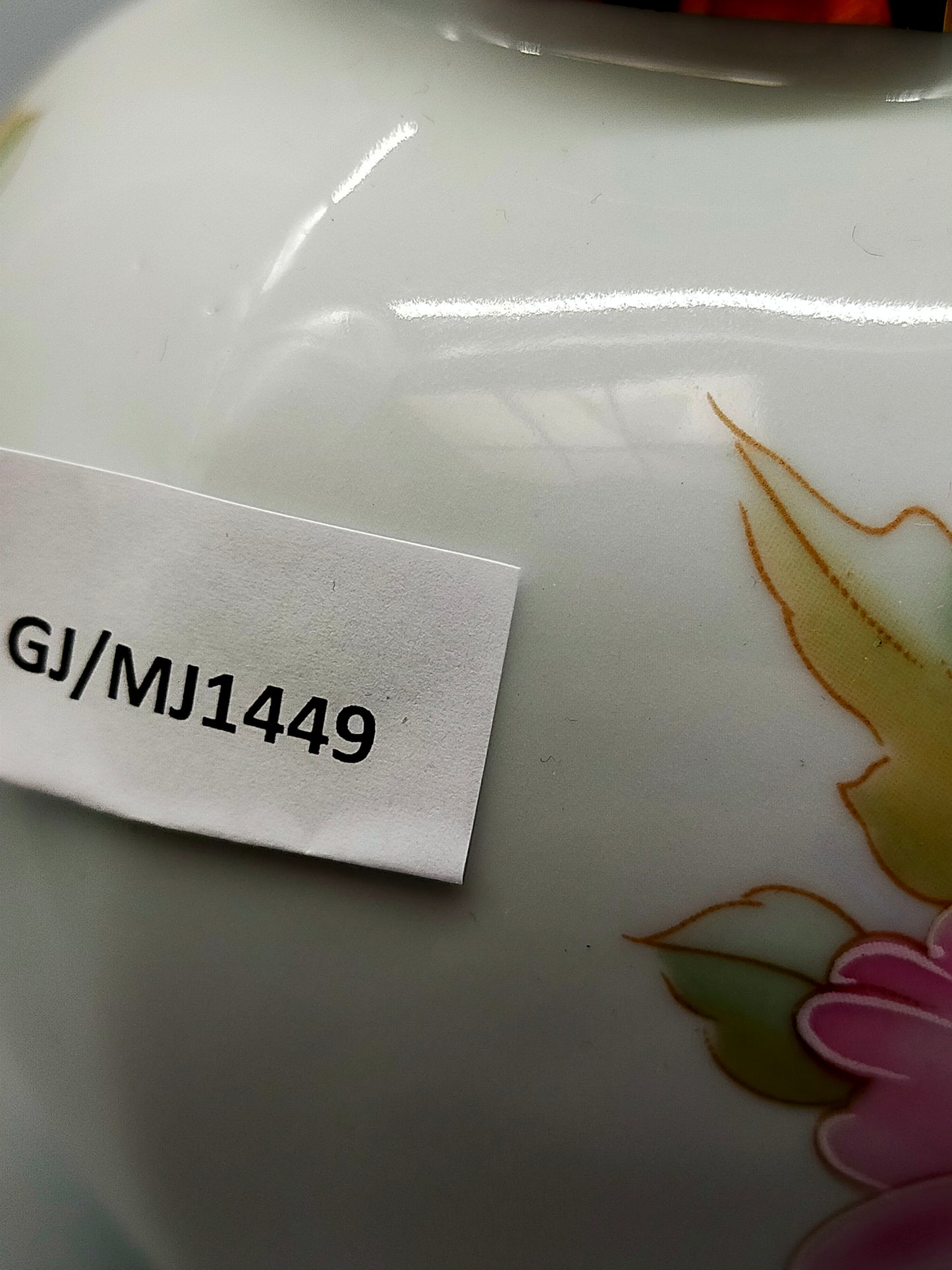 Porzellan Deckeldose T. Limoges Blumenmotiv mit Goldverzierungen