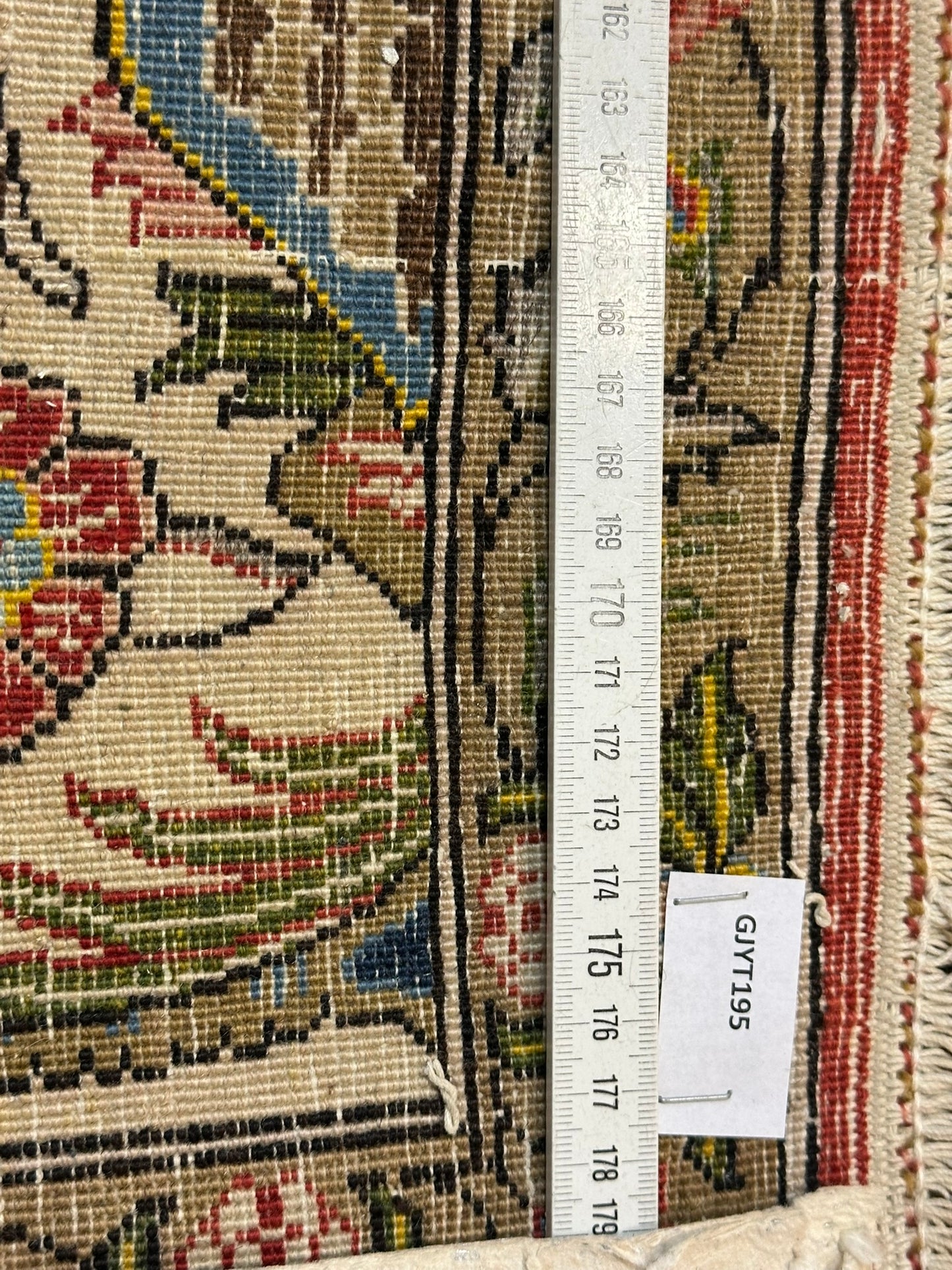 Orientteppich handgeknüpft Ghom 207x140 cm antik Korkwolle
