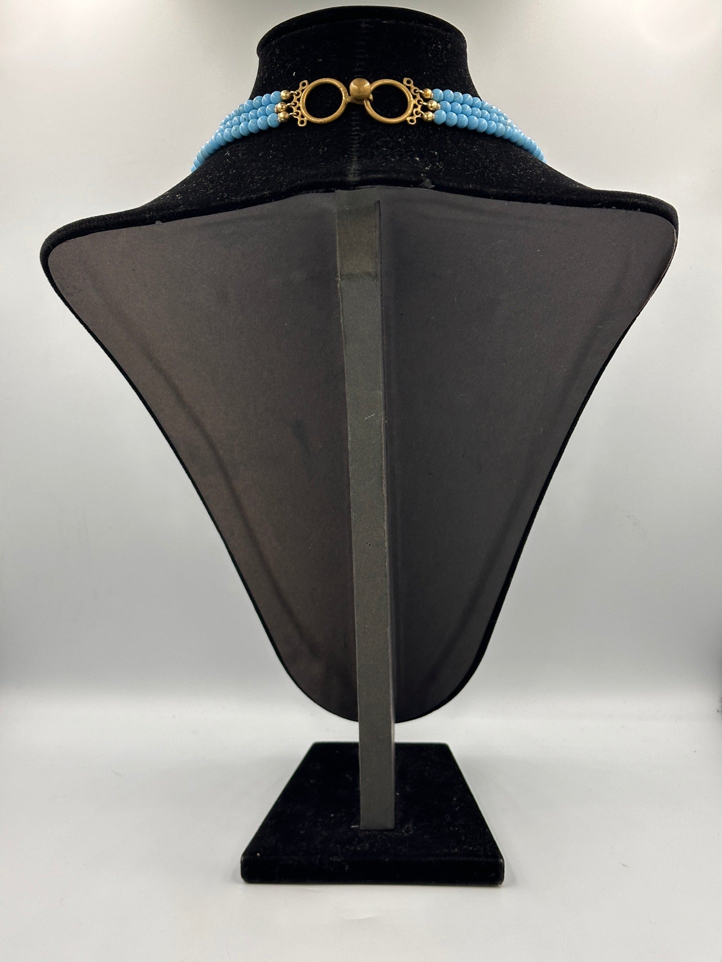 3-Strang Blaue Perlenkette mit Goldfarbenem Verschluss