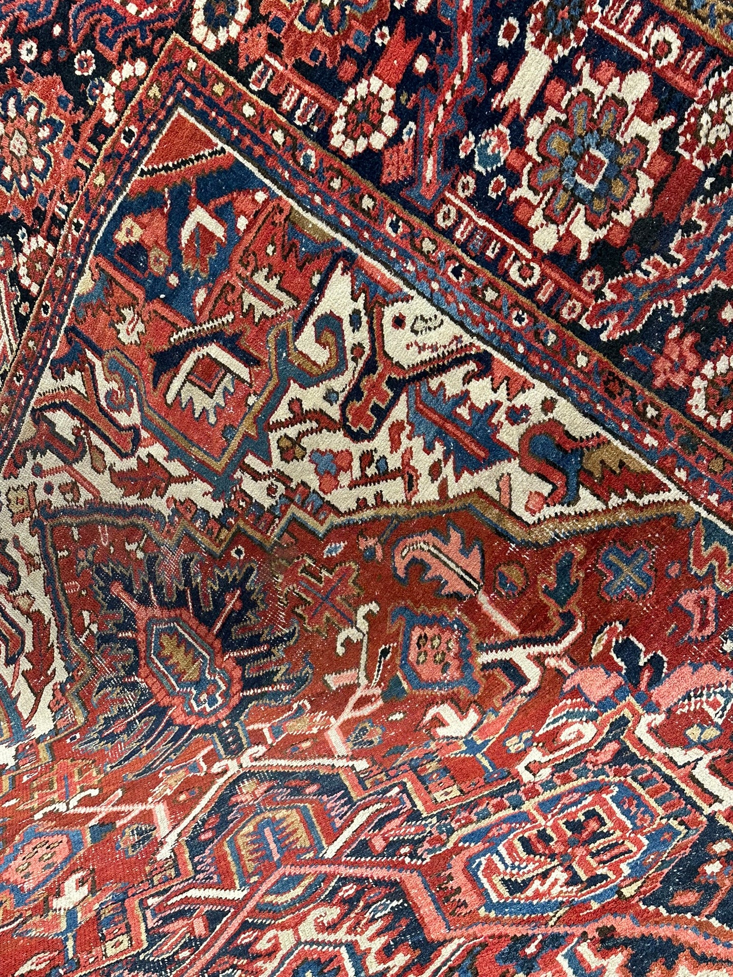 Orientteppich handgeknüpft 335x230cm antik naturfarben Heriz Artdeco