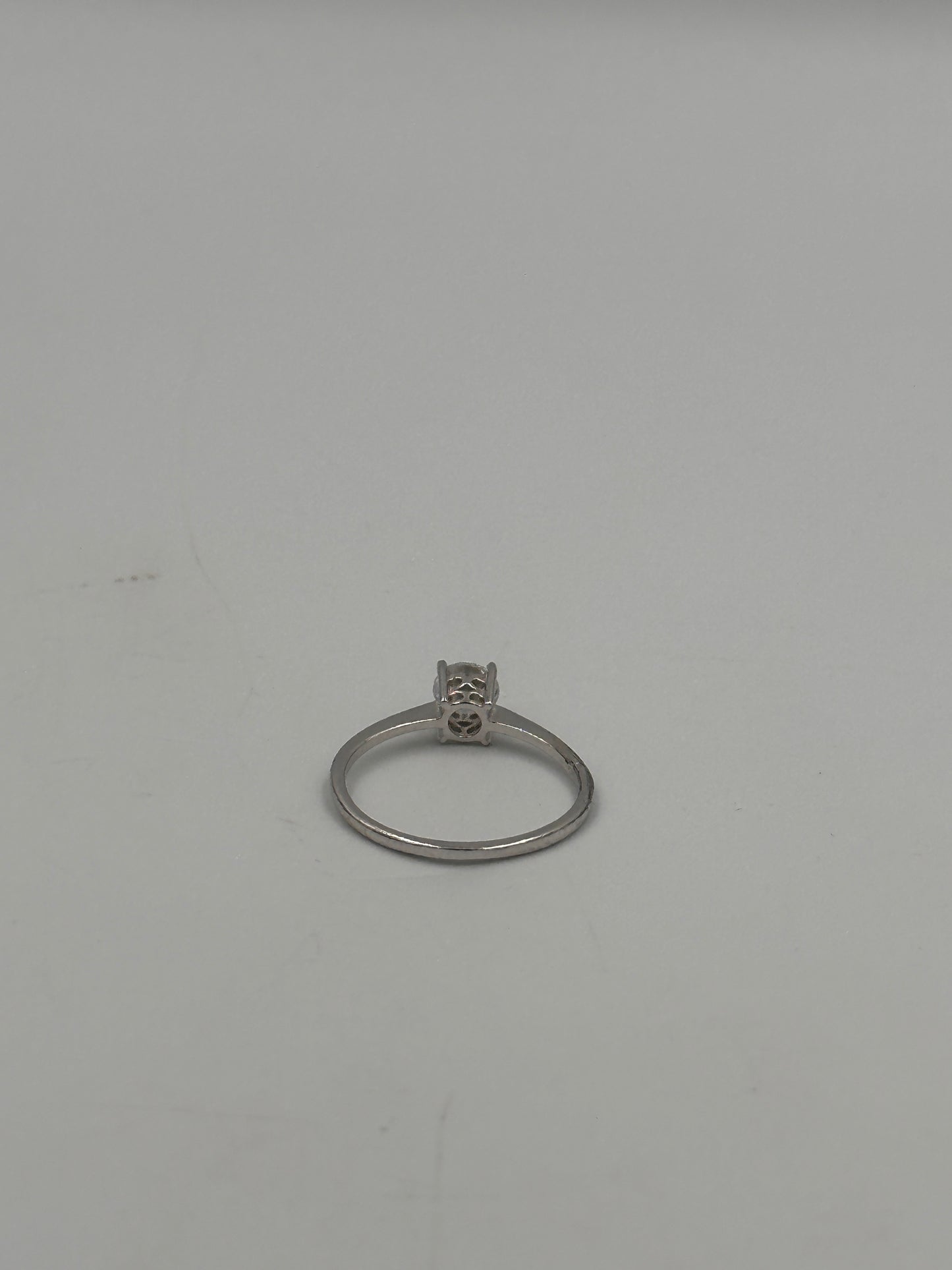 Silber 925 Ring mit wunderschönem Stein