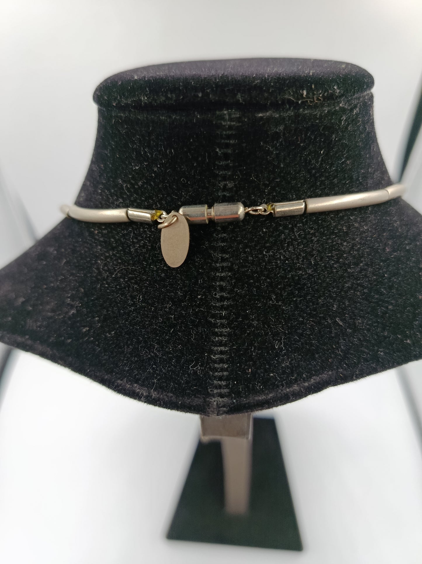 Exquisites Collier mit Murano-Glasperlen und modernem Design