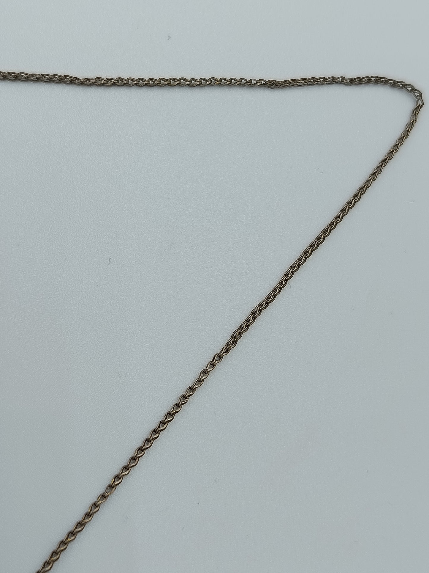 Vintage Bernstein-Herzanhänger mit langer Kette