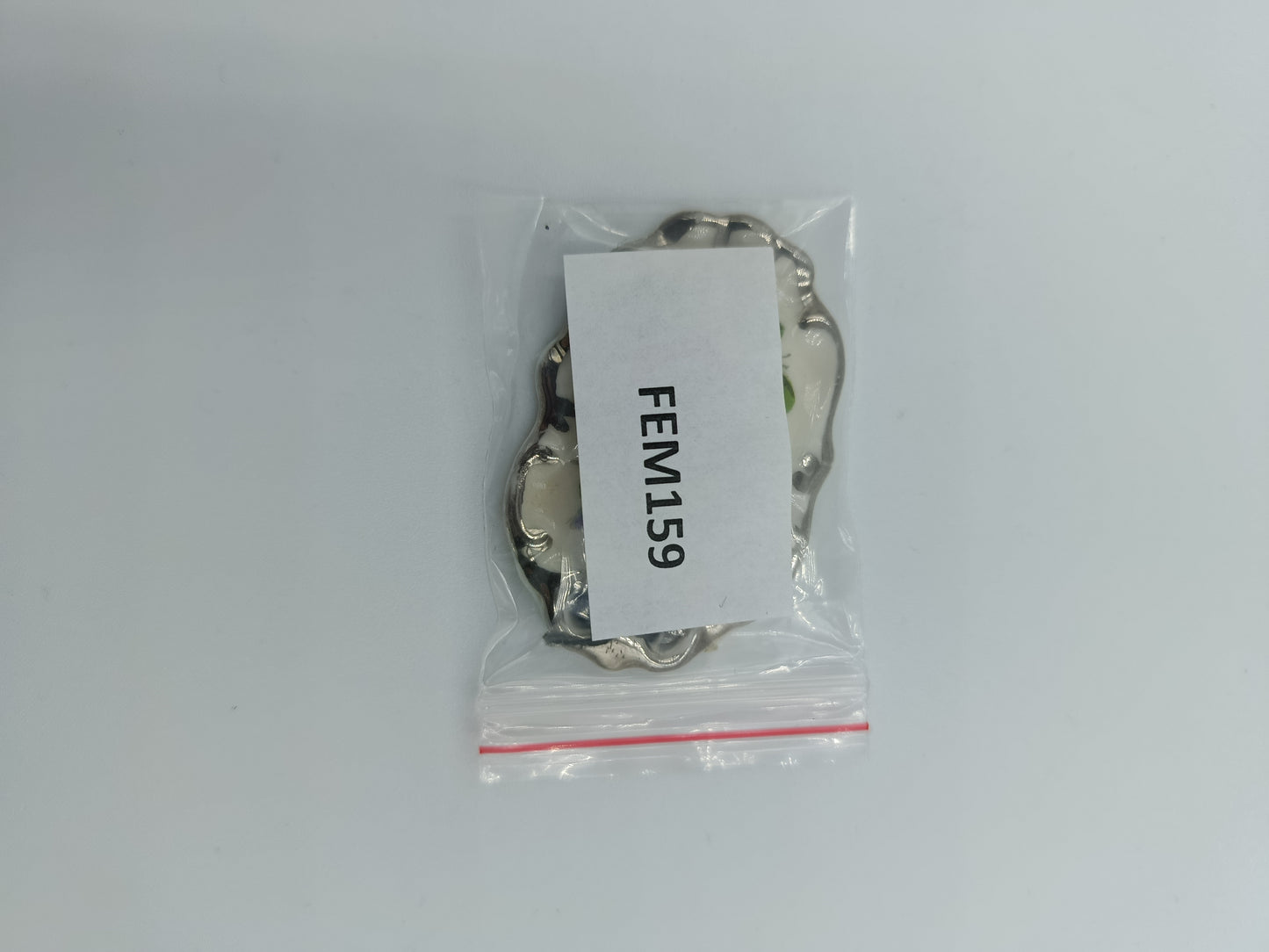 Porzellan-Anhänger mit Blumenmotiv