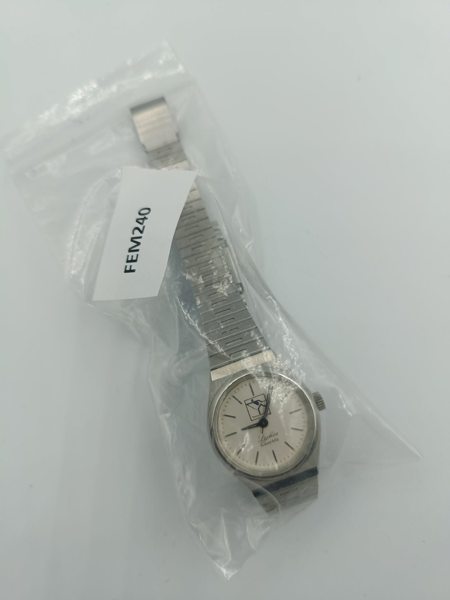 Lacher Quartz Armbanduhr aus Edelstahl