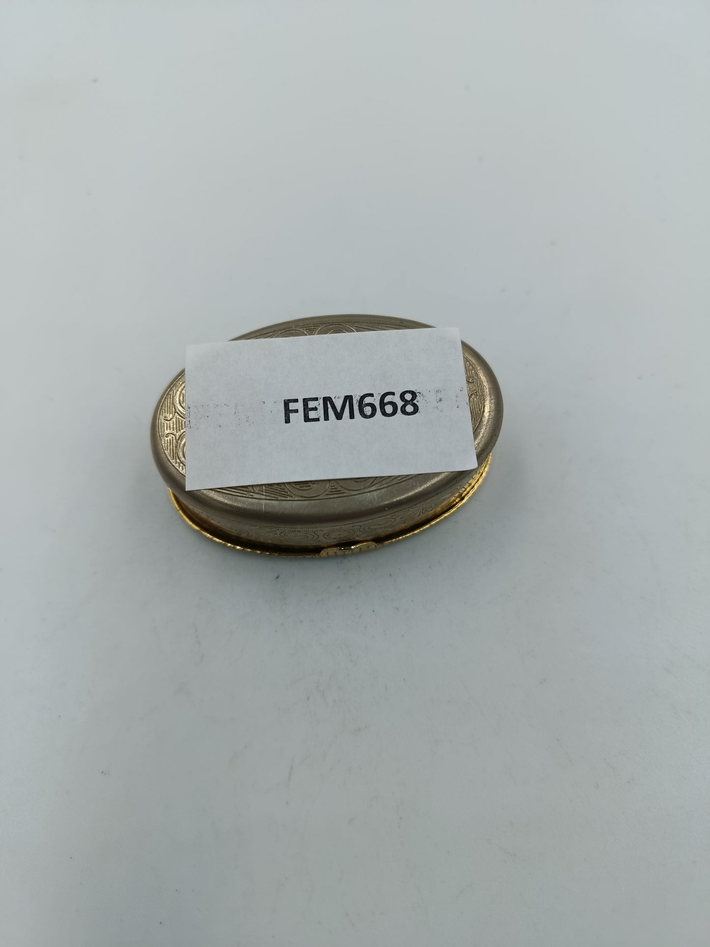 Ovale Vintage Schmuckdose mit Rokoko Motiv