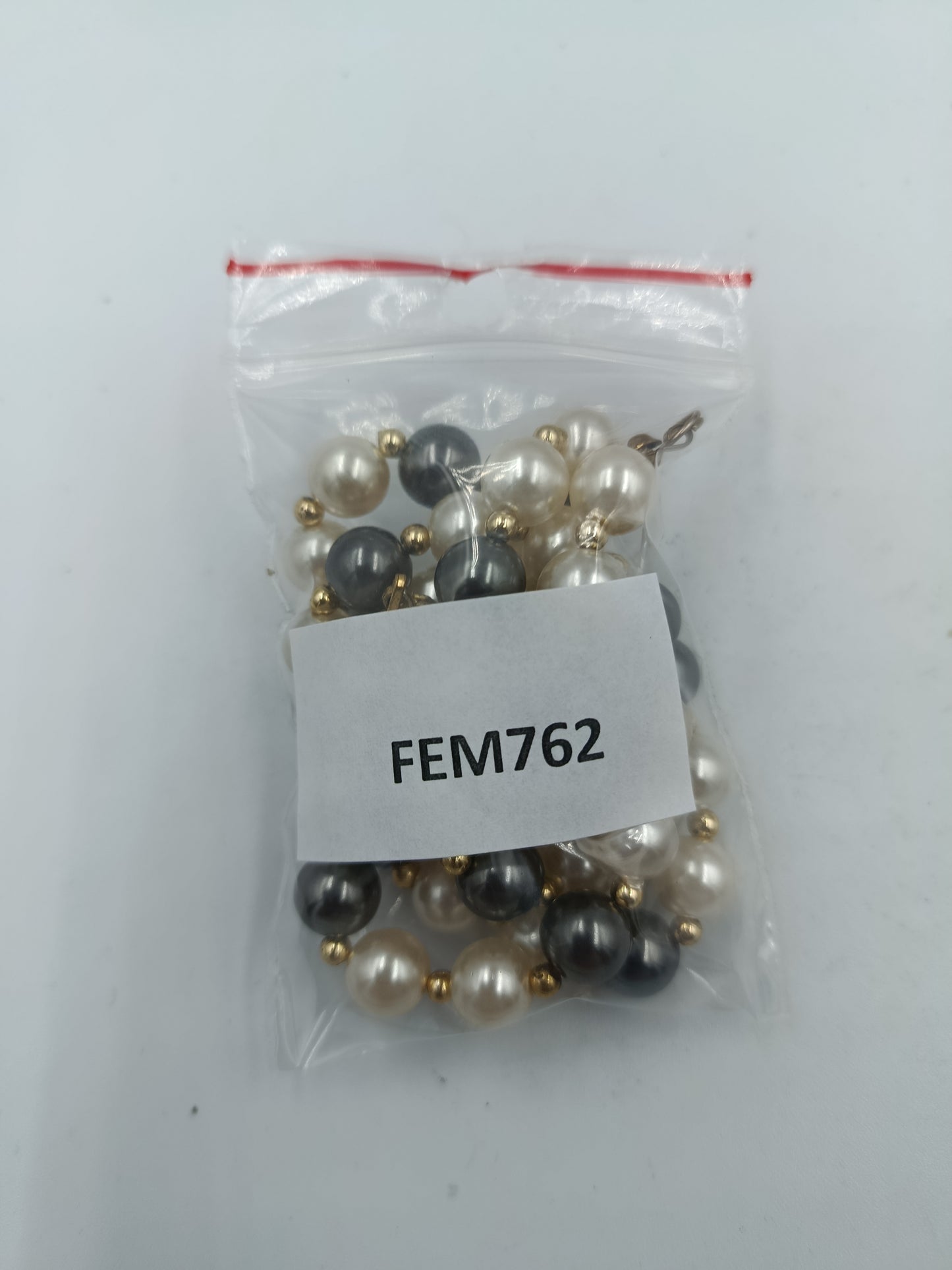 Perlenkette Weiß Grau mit goldfarbenen Zwischenelementen