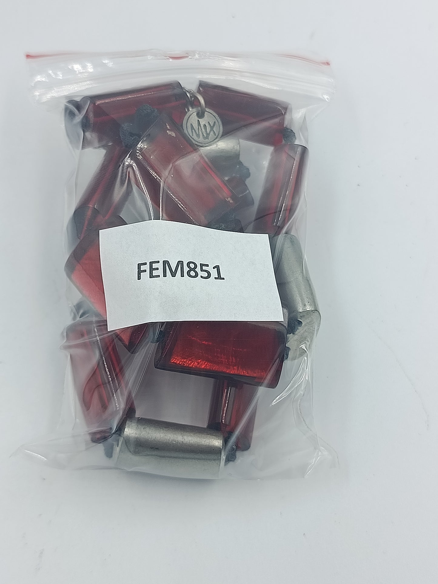 Designer Halskette von NEX mit roten Glassteinen und Metallelementen