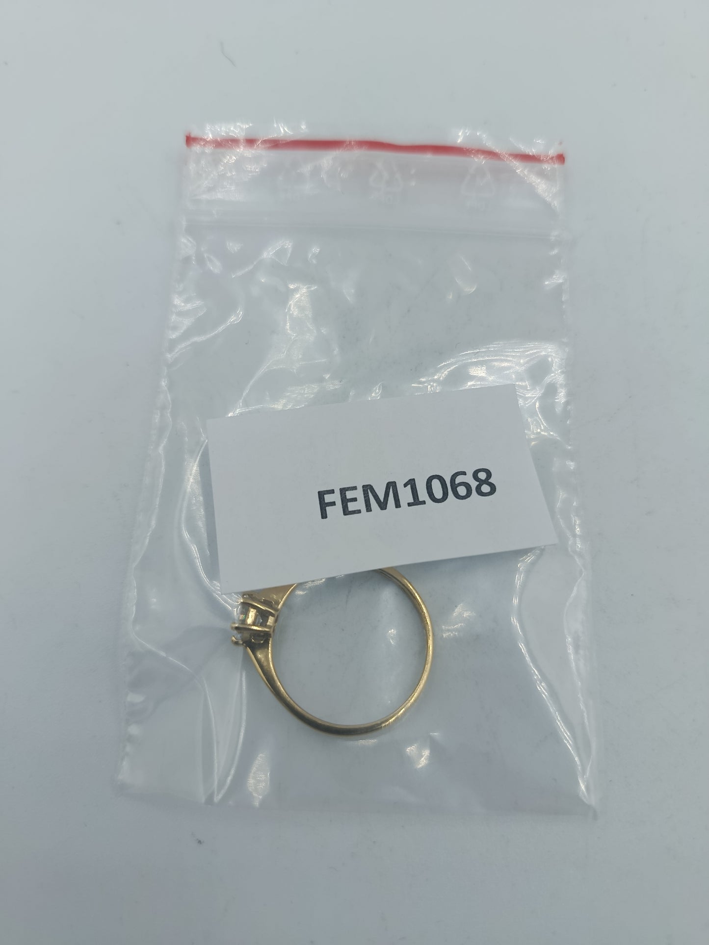 925 Silber Ring vergoldet mit funkelnden klarem Stein