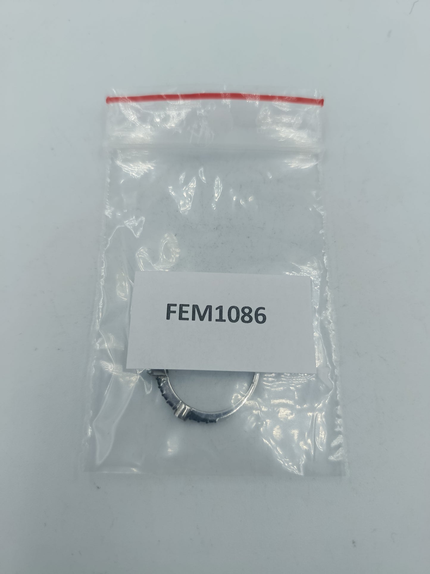 Silberring mit schwarzen Steinen elegante Optik Dezentes modernes Design