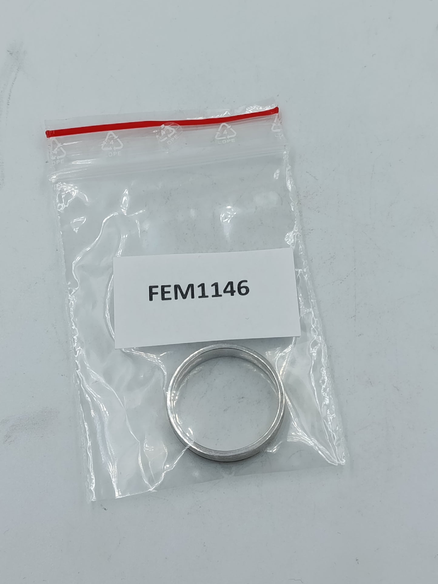 Eleganter 925er Silber Bandring mit feiner Liniengravur und mattiertem Finish Gr 65