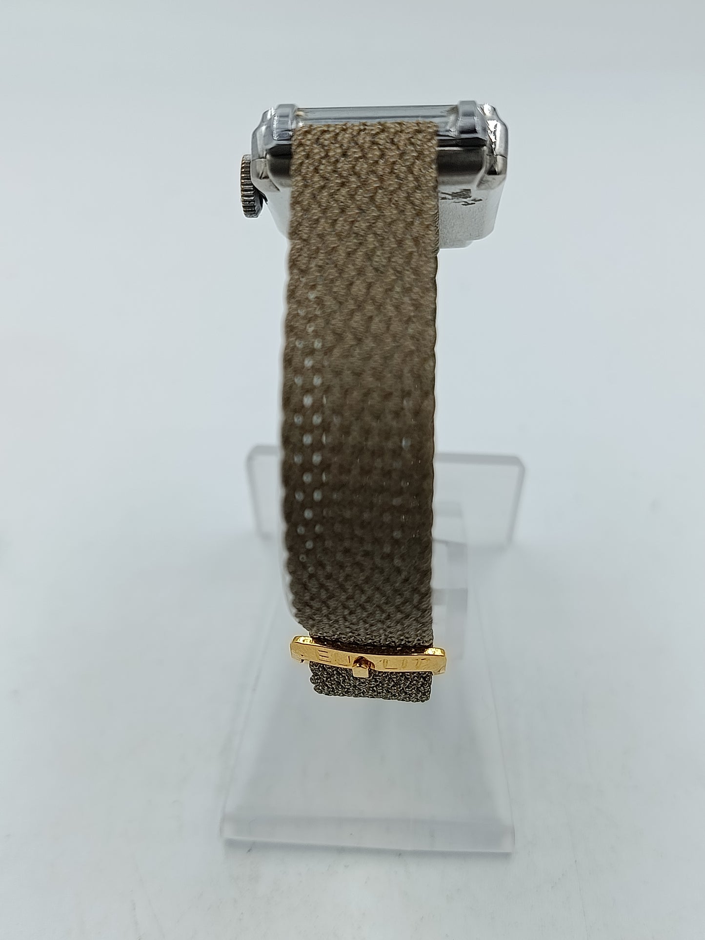 Vintage Damen Armbanduhr Ecly mit eckigem Retro Zifferblatt und Stoffarmband