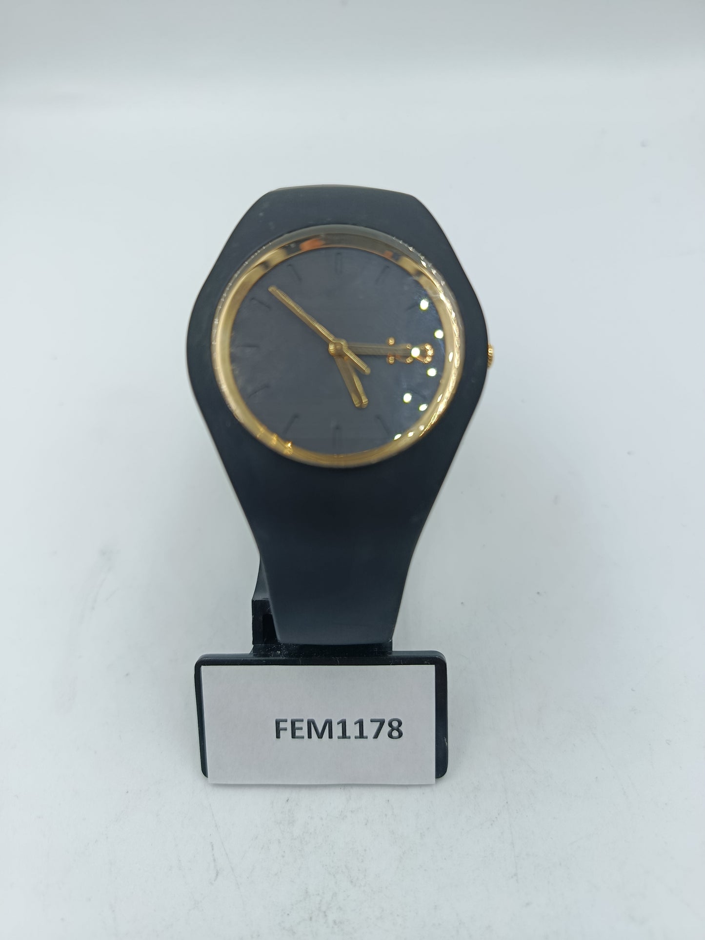 Ice-Watch Schwarz Gold Silikonarmband Schlichtes modernes Design