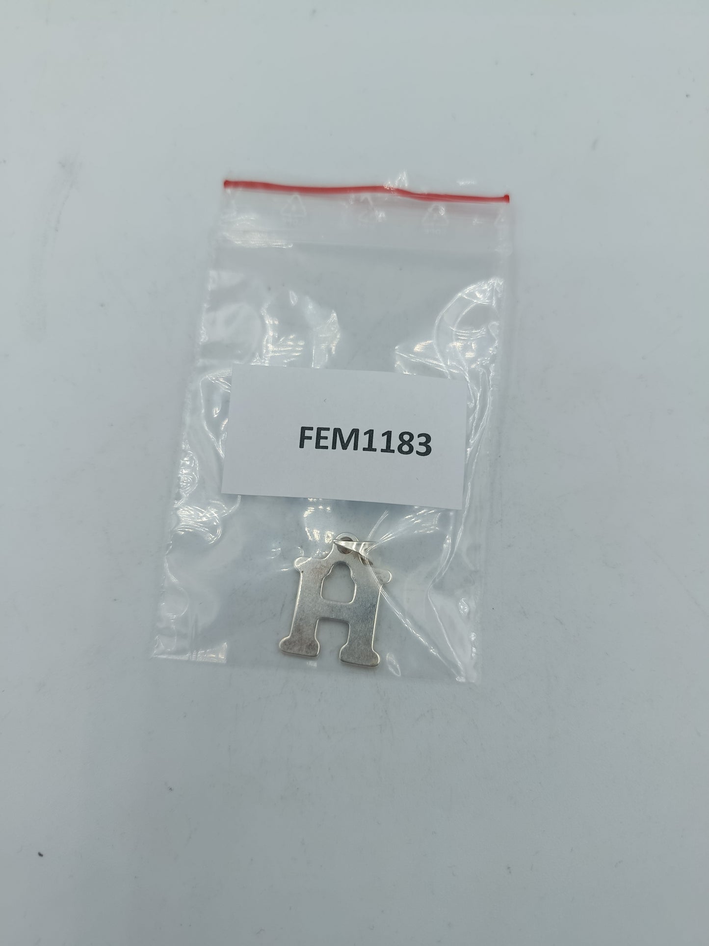 Minimalistischer 925er Silber Anhänger zeitlos elegant und kombinierbar