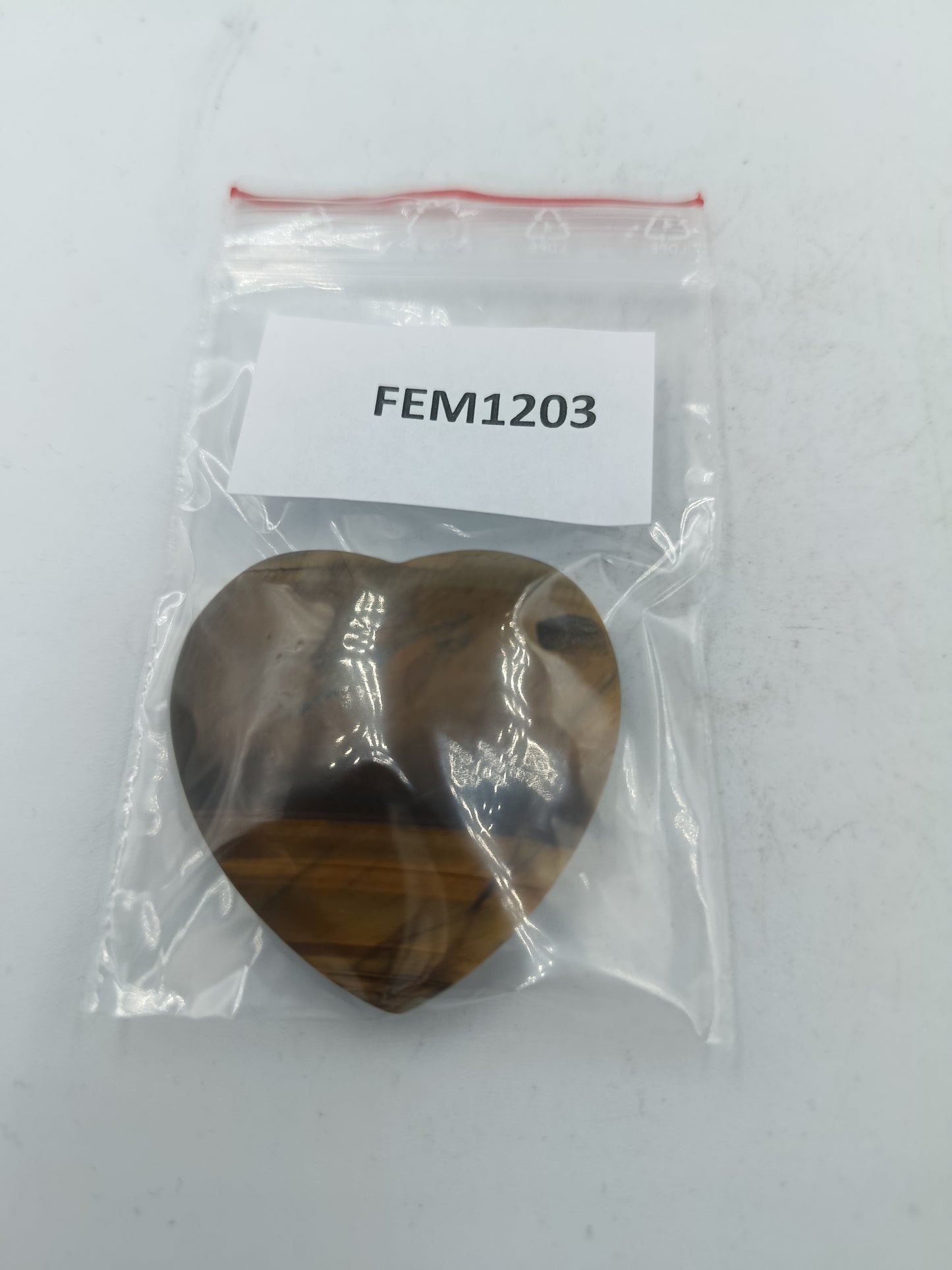 Herz Anhaenger aus echtem Tigerauge Naturstein Unikat