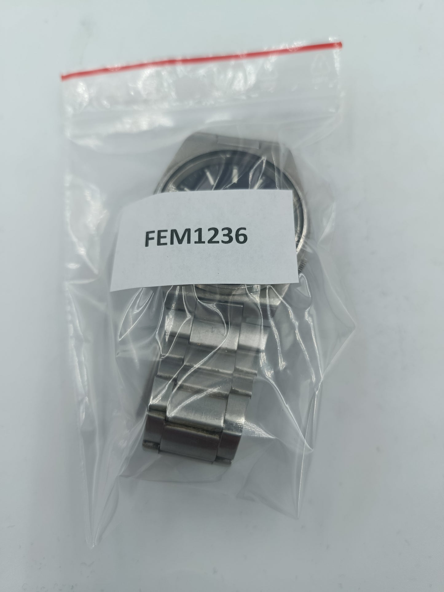 Klassische Seiko 5 Automatikuhr mit Edelstahlarmband Klassisches Vintage Design