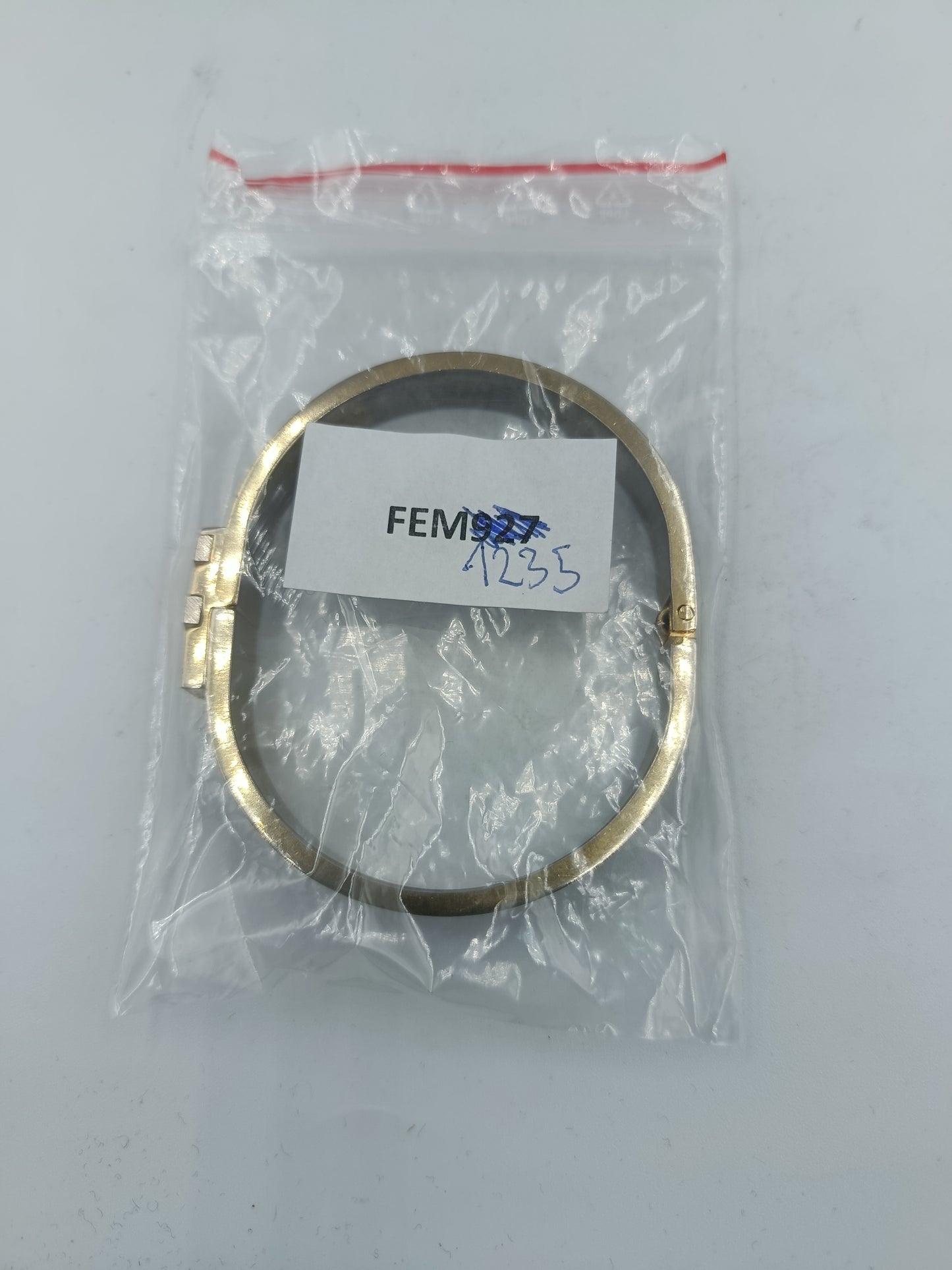 Elegantes Metallarmband in Goldoptik Zeitloses und elegantes Design