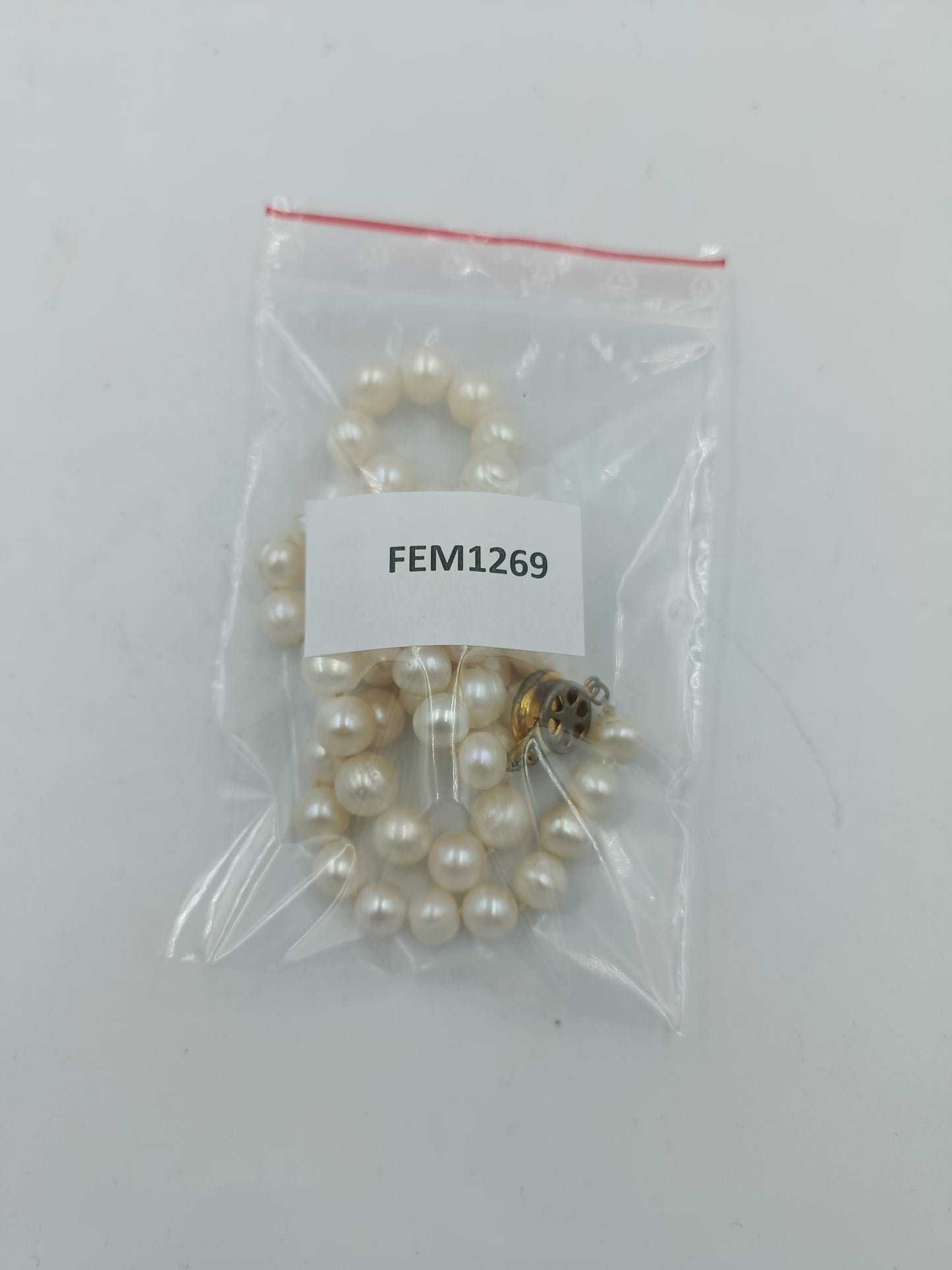 Perlenkette mit klassischem Glanz und zeitloser Eleganz für stilvolle Auftritte