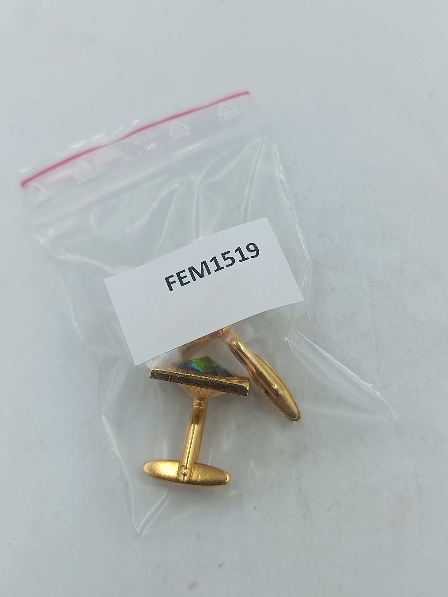 Quadratische Manschettenknoepfe mit schillerndem Kristall und goldfarben