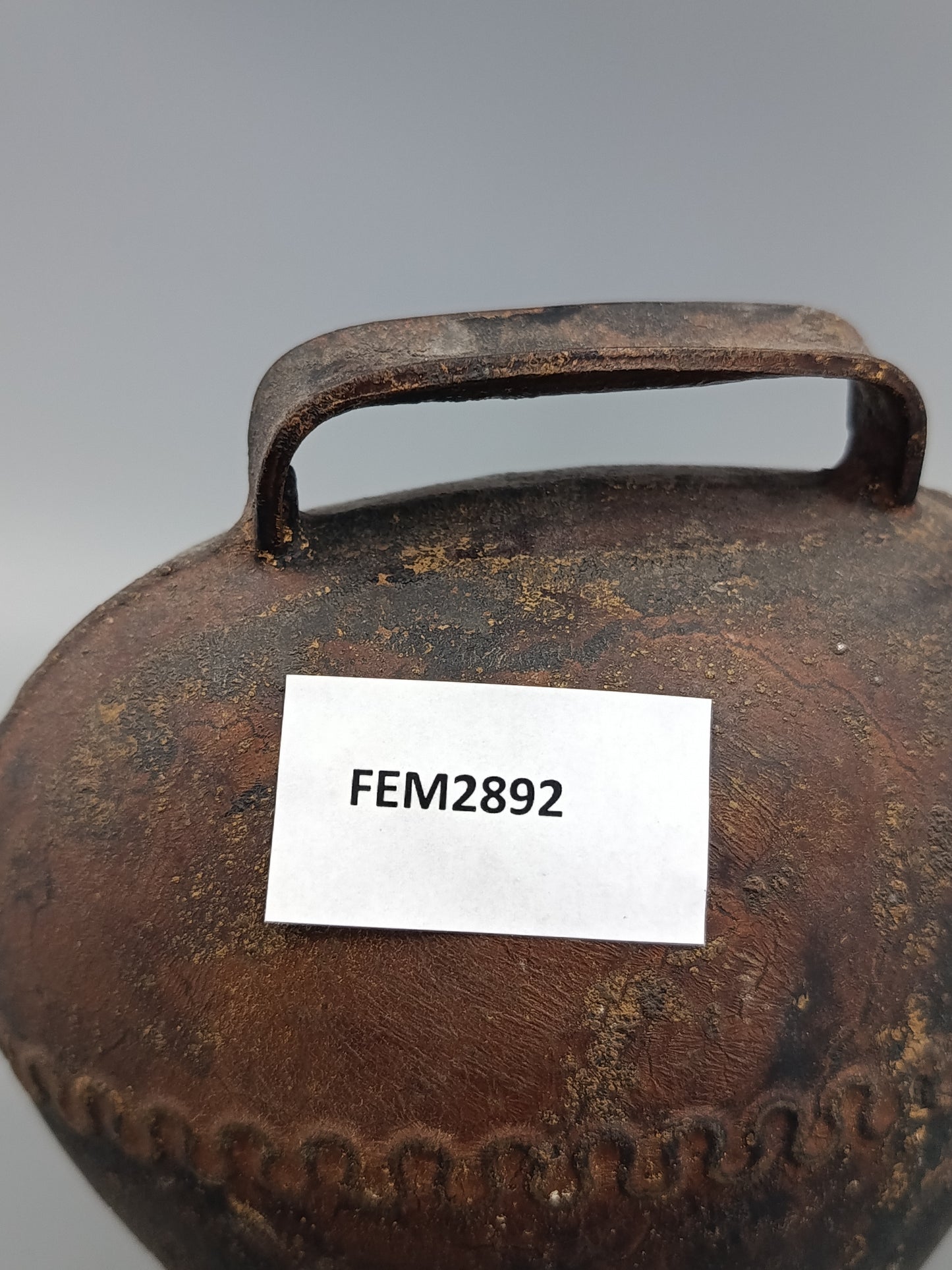 Rustikale Vintage Kuhglocke – Antike Weideglocke aus Eisen