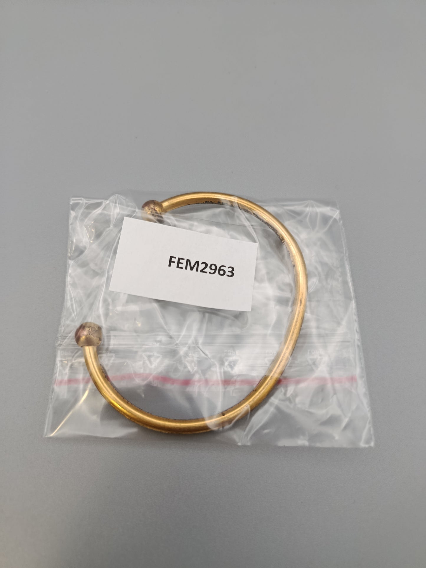 Klassischer Goldener Armreif Damen Arm Schmuck