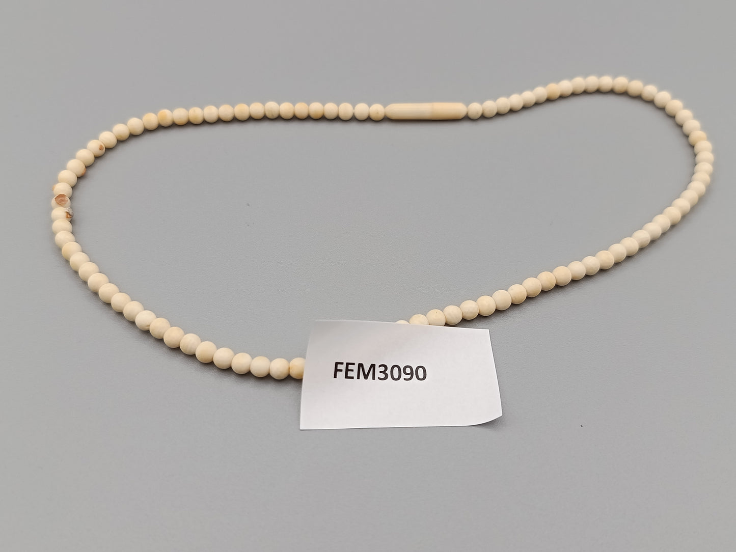 Klassische Perlen Kette aus Vintage Schmuckstück
