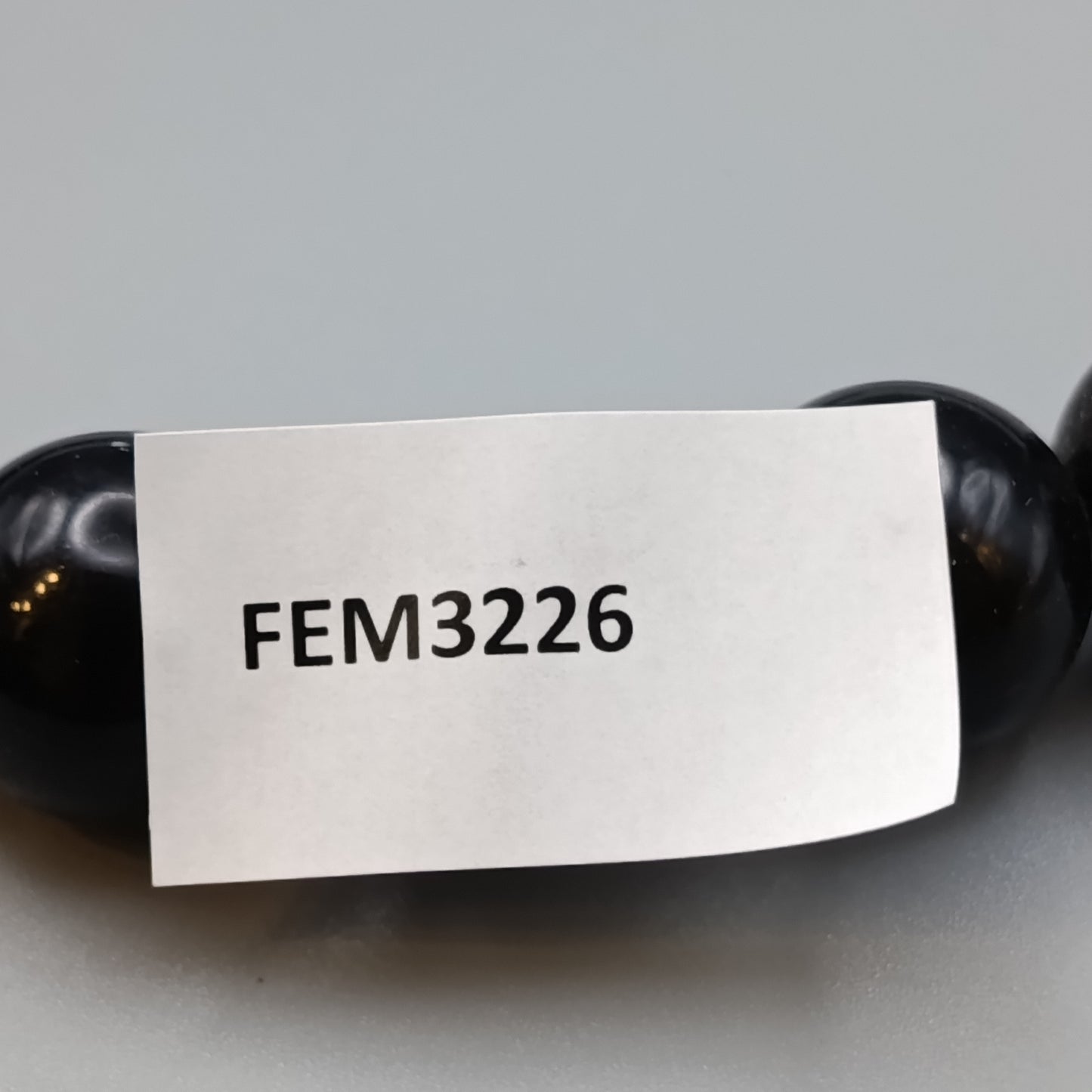 Elegante Damen Perlenkette in tiefem Schwarz