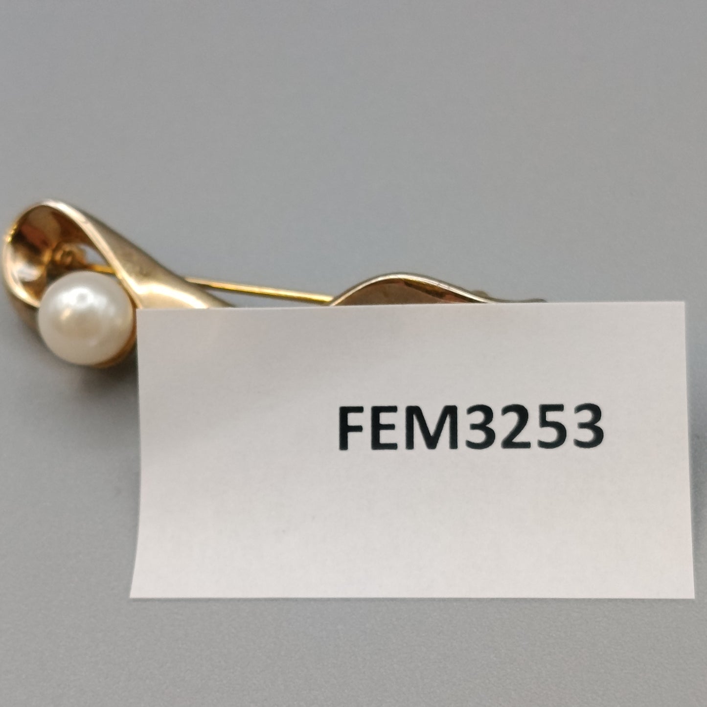 Elegante Vintage Brosche in Wellenform Goldoptik