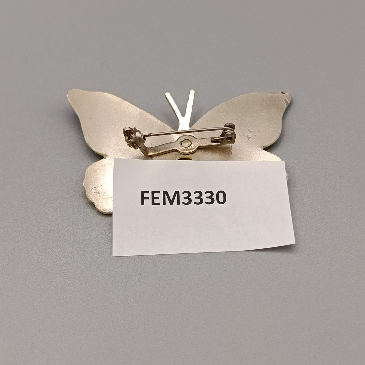 Farbenfrohe Schmetterling Brosche – Bunt emailliertes Design
