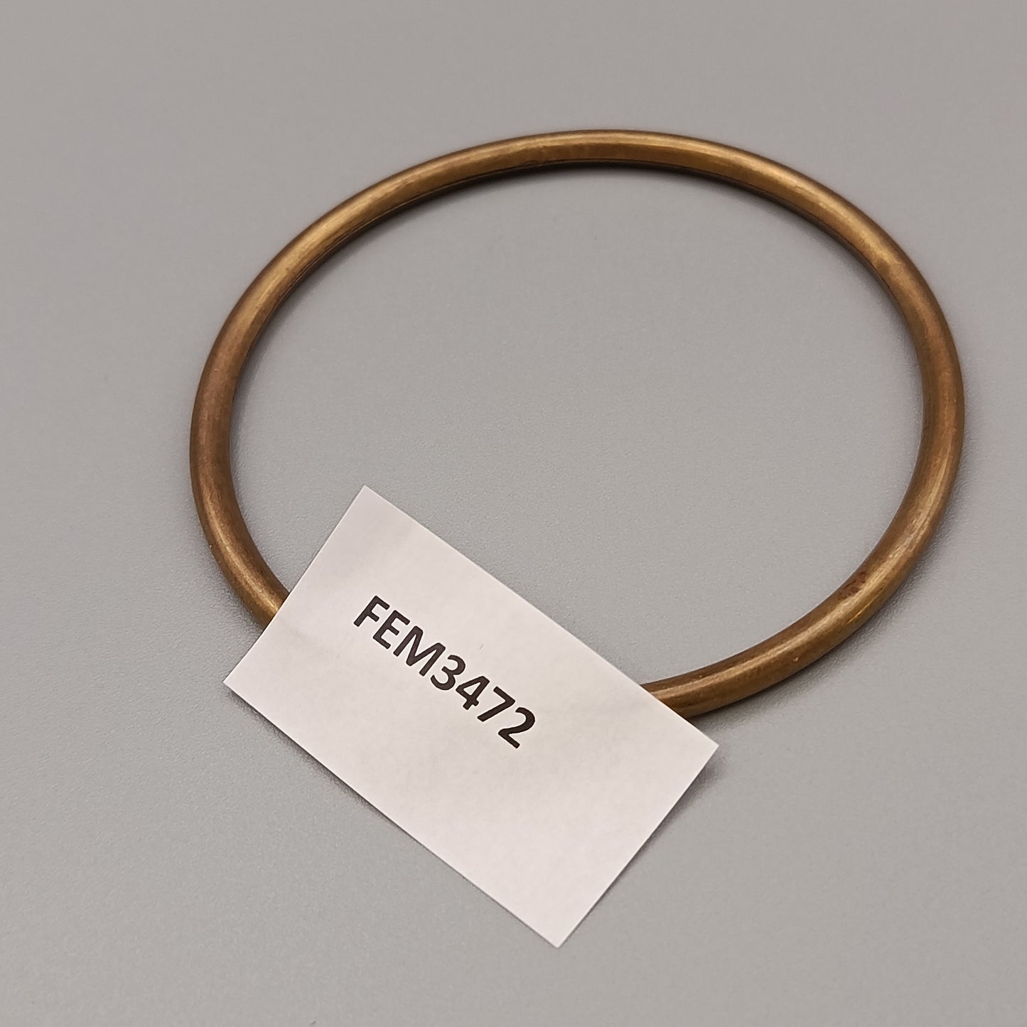 Eleganter Armreif – Klassisches Design in Goldoptik