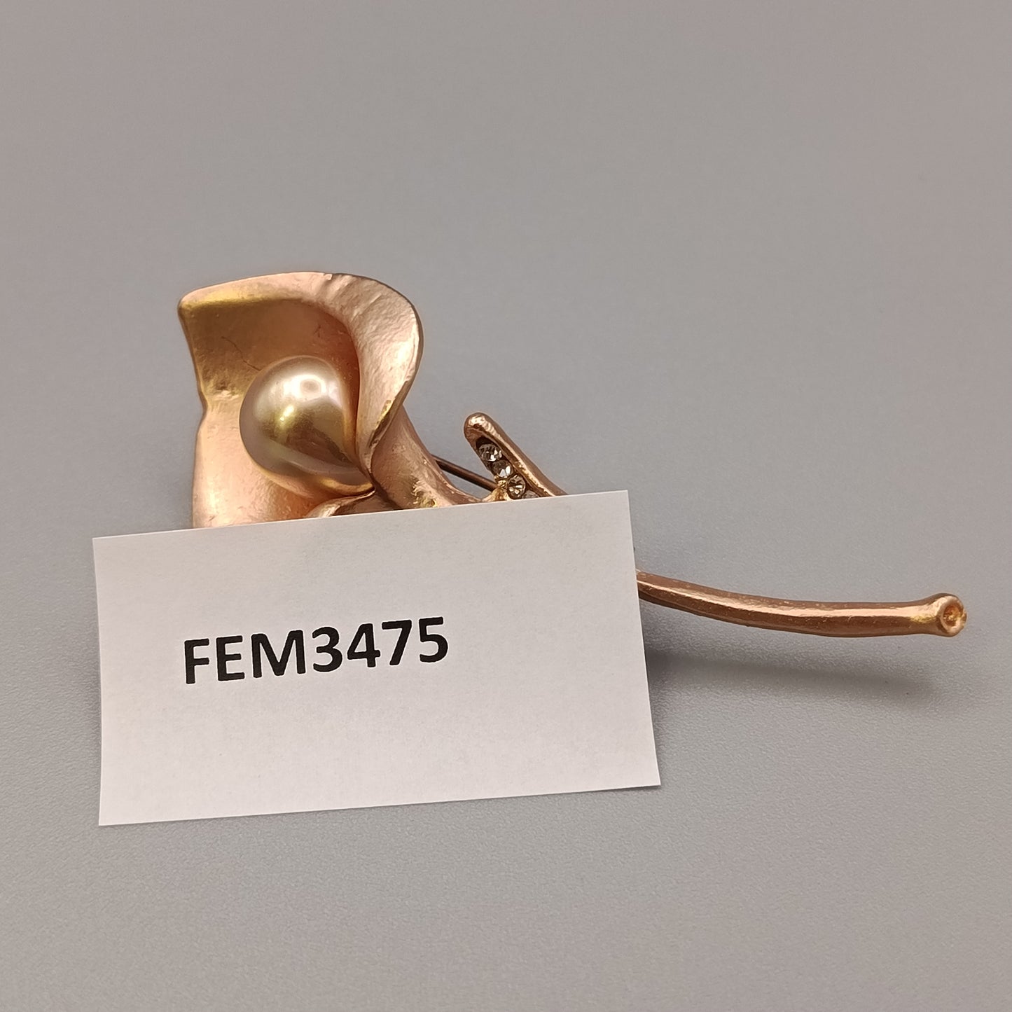 Elegante Vintage Brosche – Calla Blüte Design in Goldoptik