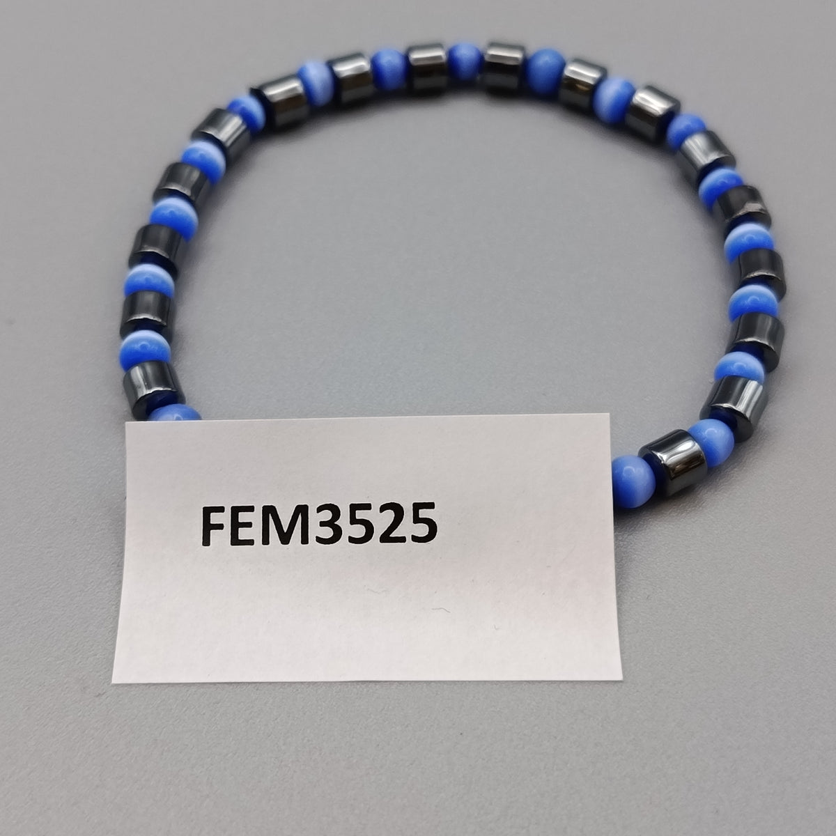 Schickes Hämatit Armband – Blau schimmernde Perlen
