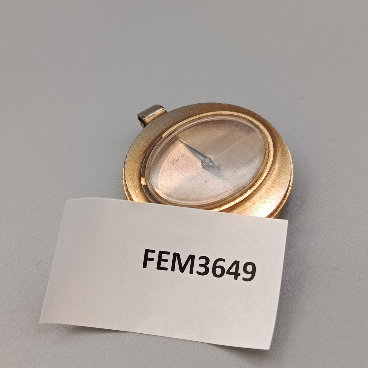 Elegante goldfarbene Anhänger Uhr – Klassischer Vintage